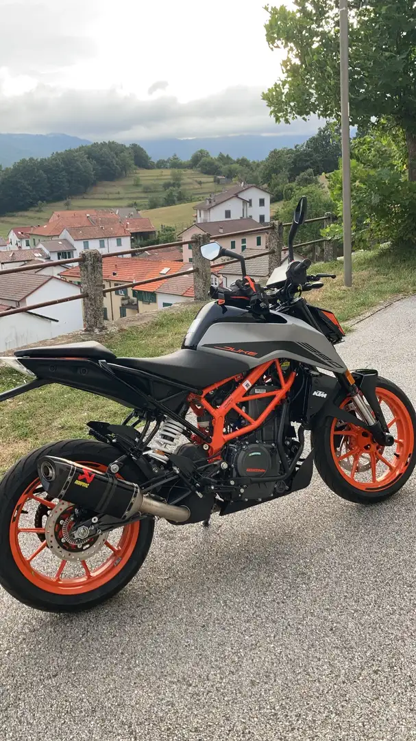 KTM 390 Duke - 2