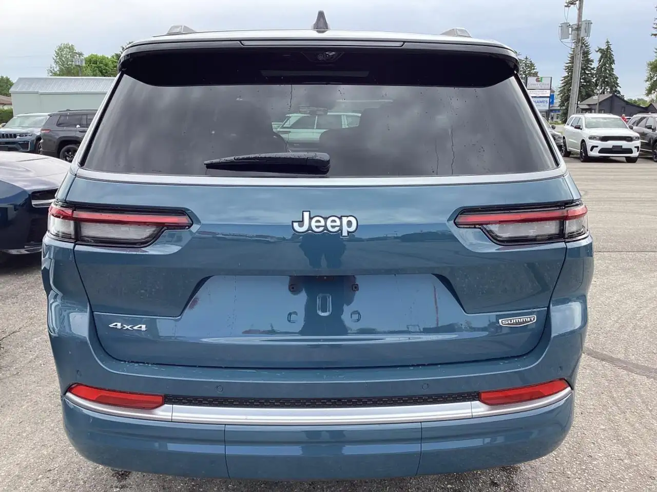 Jeep Grand Cherokee снимка Jeep Grand Cherokee