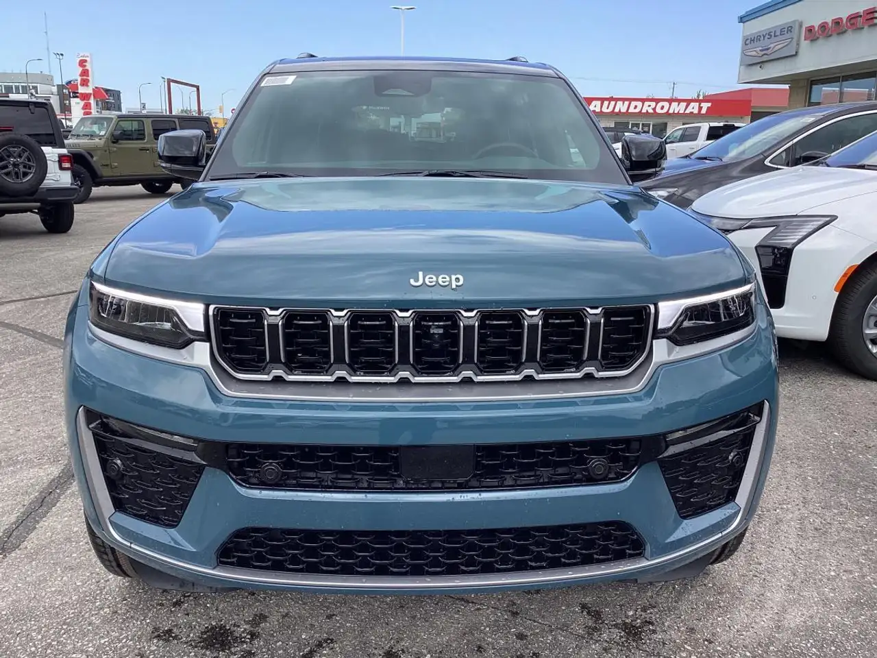 Jeep Grand Cherokee снимка Jeep Grand Cherokee