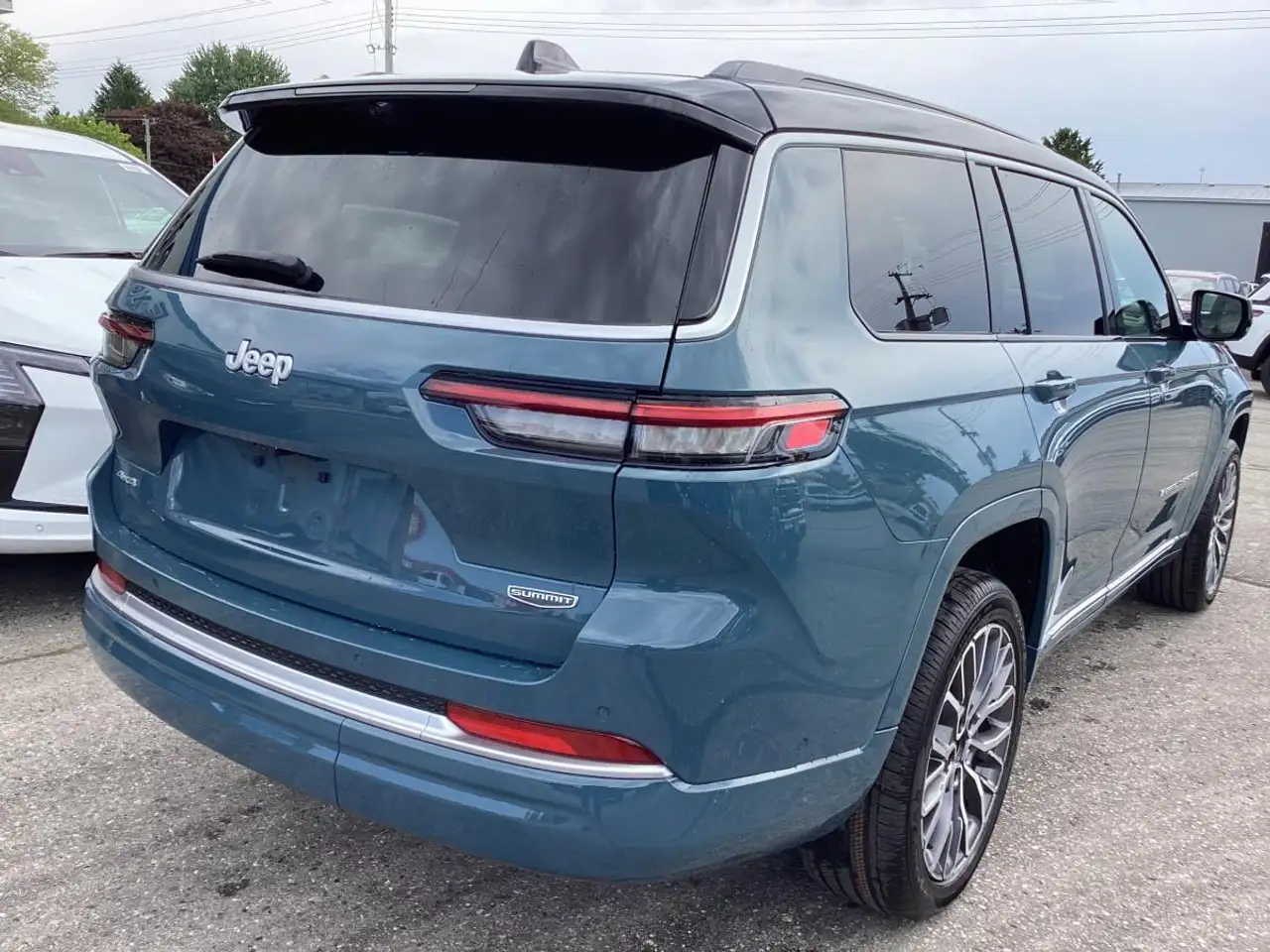 Jeep Grand Cherokee снимка Jeep Grand Cherokee