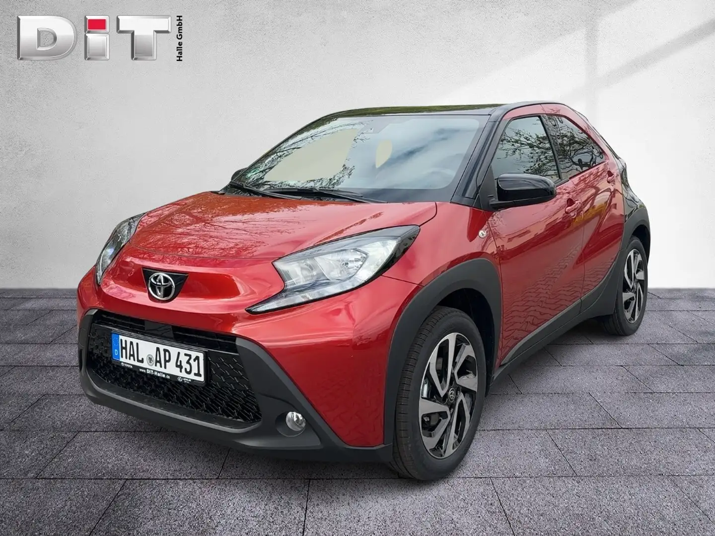 Toyota Aygo X 1.0 Teamplayer Klima Kamera Sitzhzg Rot - 1