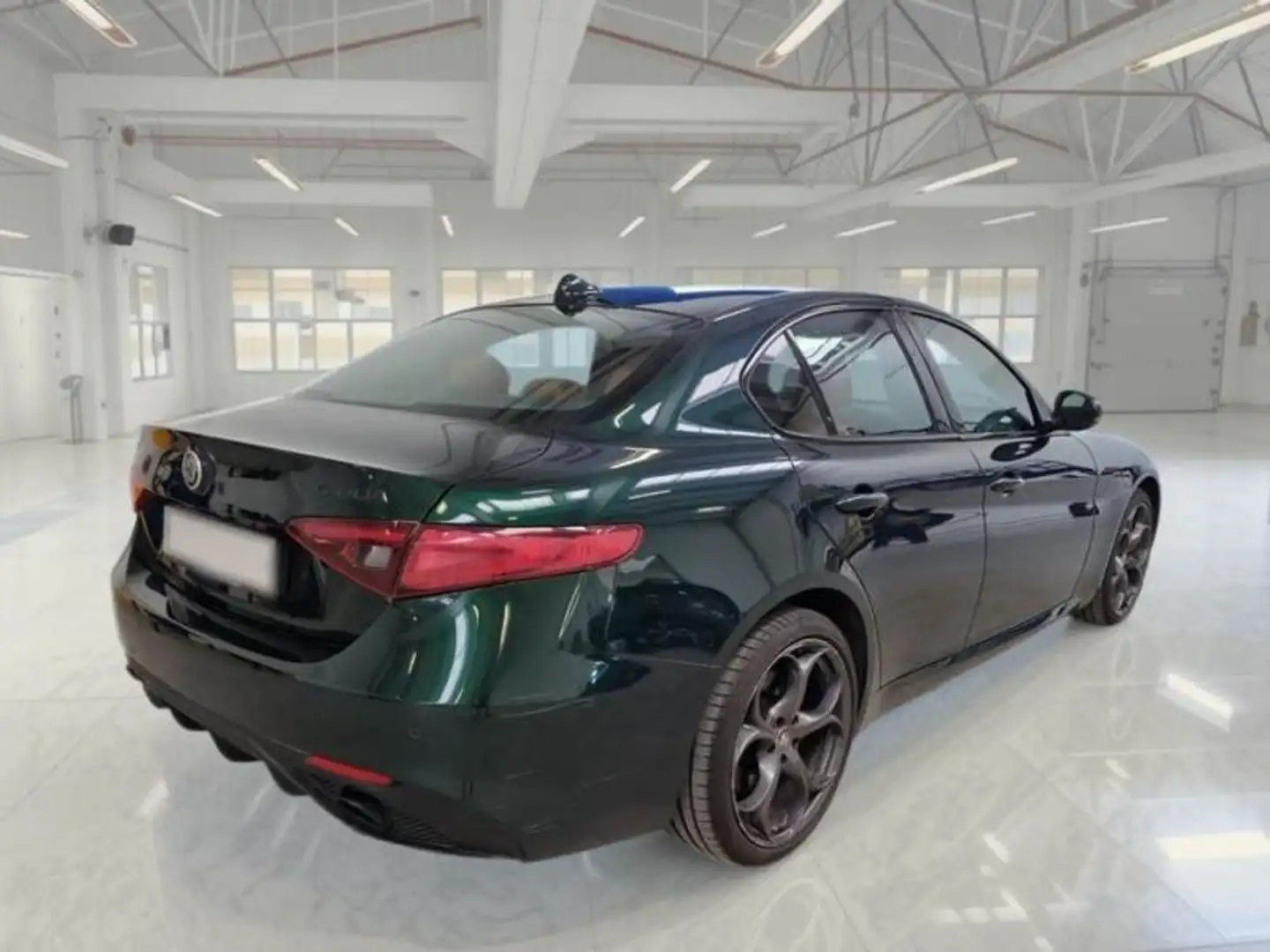 Alfa Romeo Giulia 2.2 210CV AT8 Q4 VELOCE 2020 Grün - 2