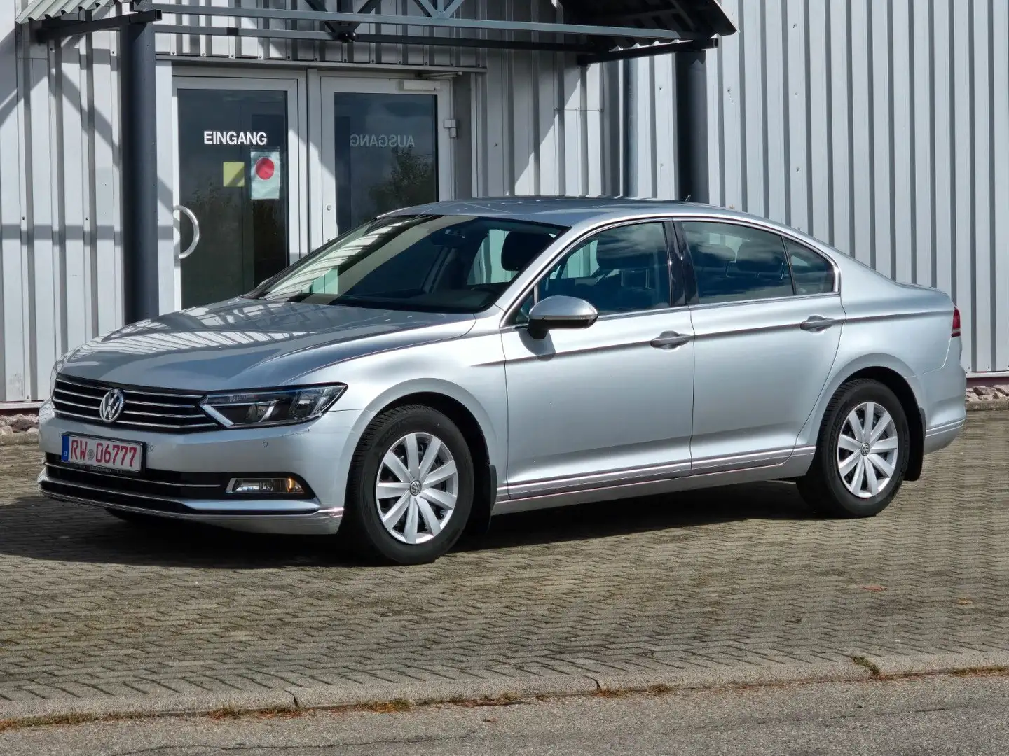 Volkswagen Passat Limo. 2.0 TDI Comfortline/NAVI/ACC/PDC Argent - 1