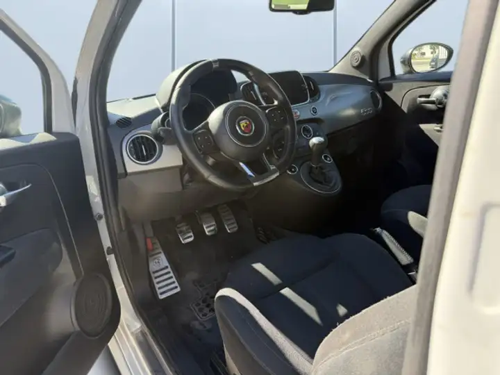 Abarth 595 1.4 T-Jet Pista 2018, foto 12