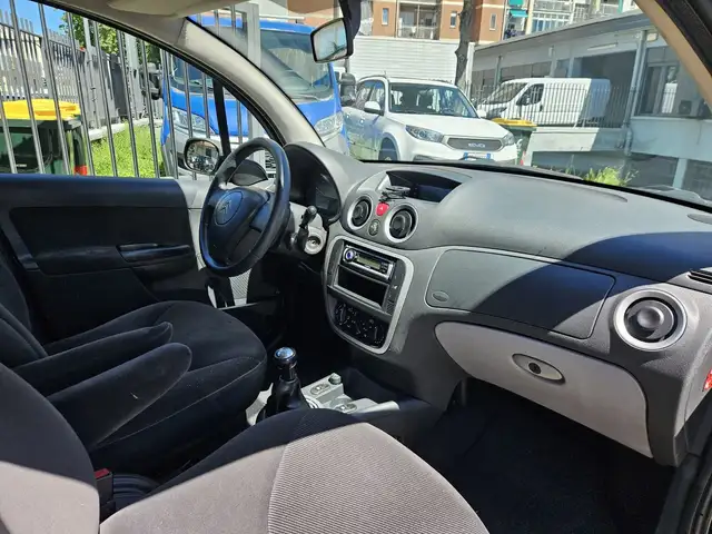 Citroen C3 view 9
