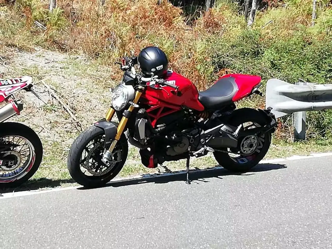 Ducati Monster 1200