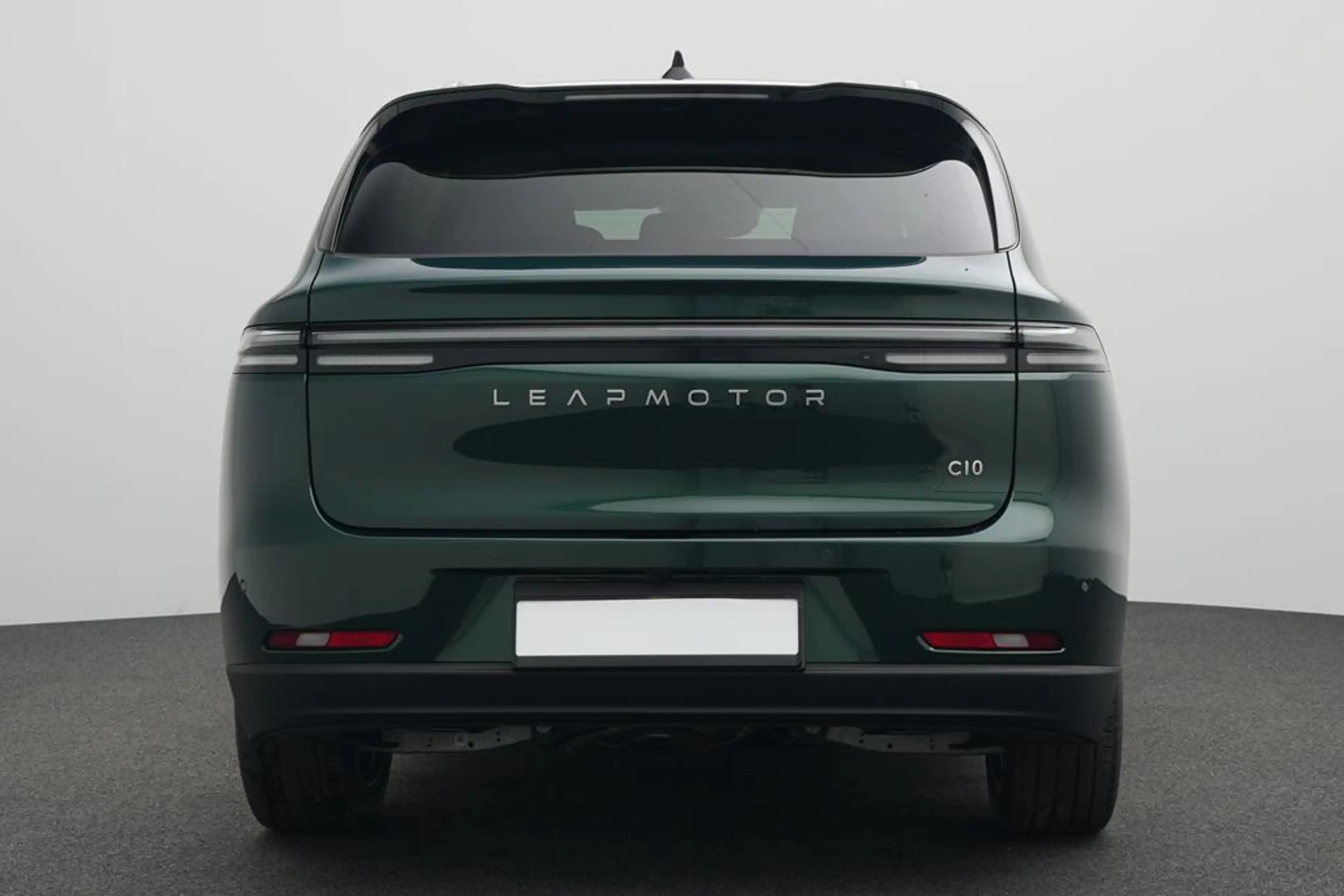 Leapmotor C10 REEV DESIGN MY25 — photo 4