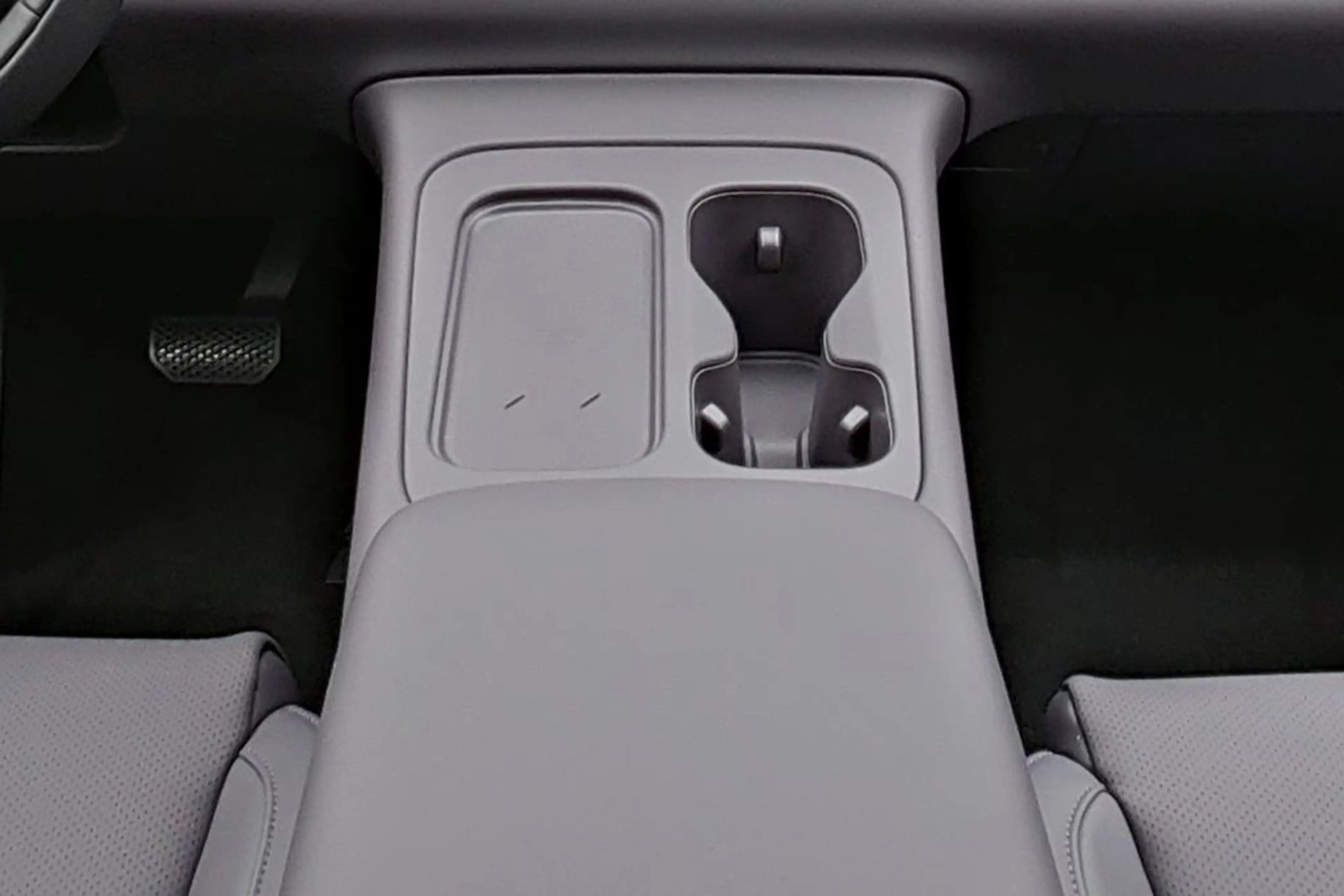Leapmotor C10 REEV DESIGN MY25 — photo 10