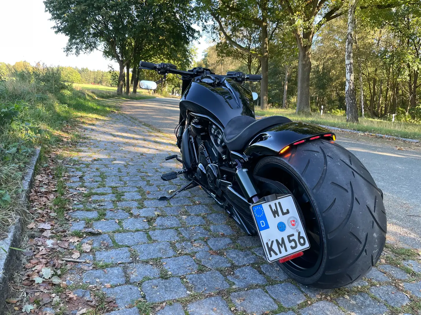 Harley-Davidson V-Rod Night Rod Spezial Black - 1