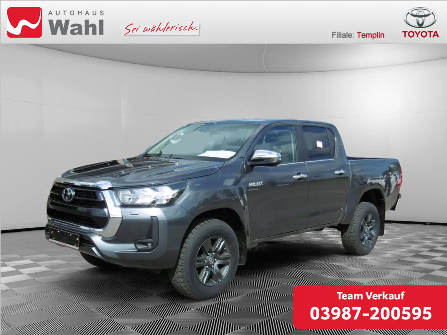 Toyota Hilux 2,8,Automatik,Double Cab Comfort, sofort verfügbar Grigio - 1
