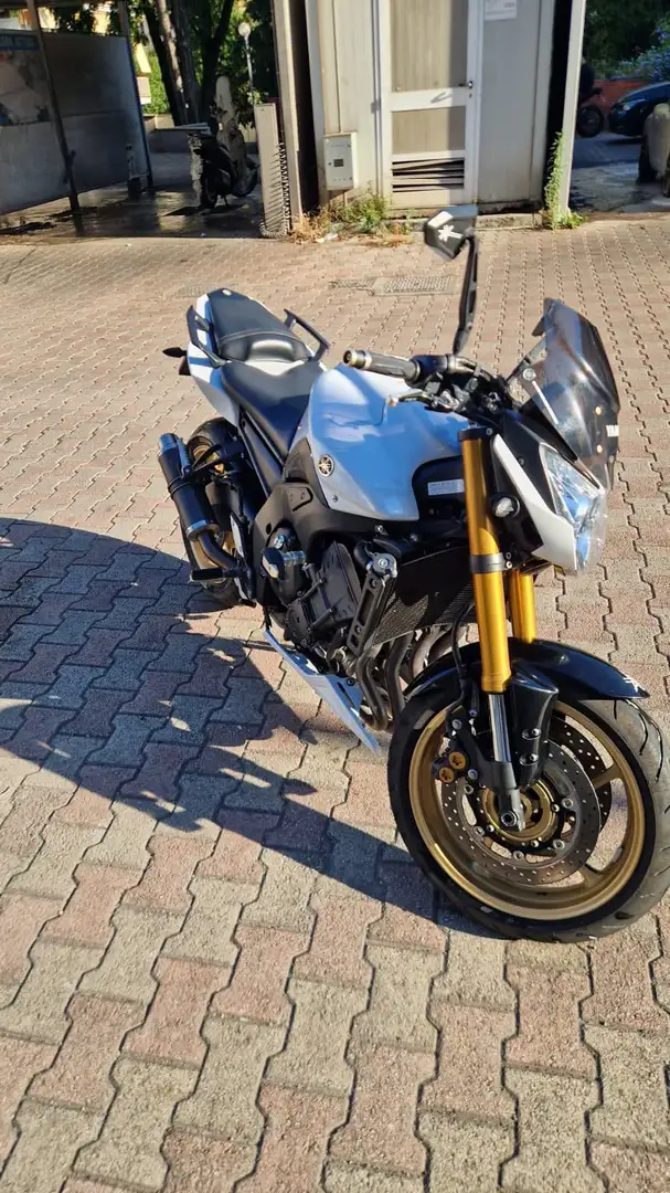 Yamaha FZ 8 Oro - 2
