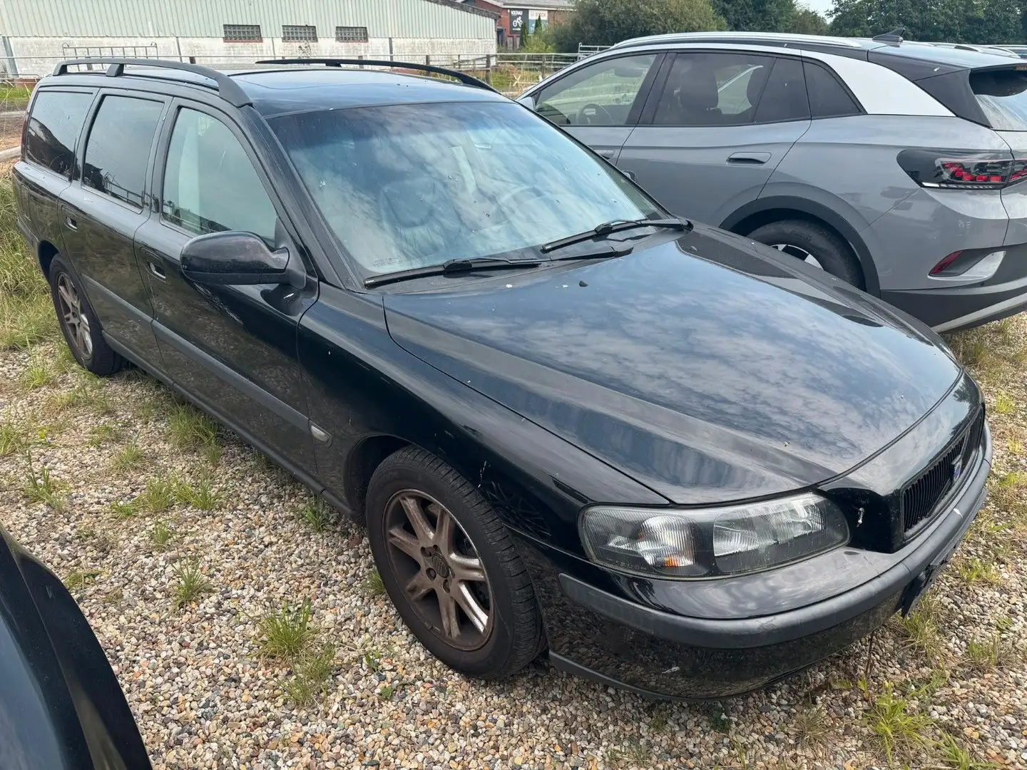 Volvo V70 2.4 Kombi Benzin Automatik KLIMA*LEDER*TÜV Schwarz - 2