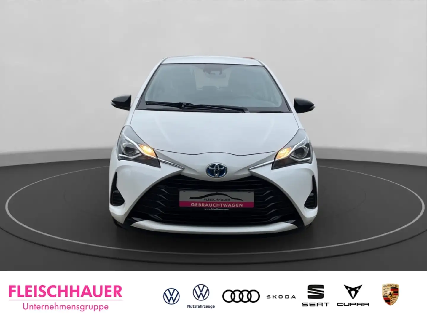 Toyota Yaris 1.5 Dual VVT-i Hybrid Klimaautomatik Weiß - 2