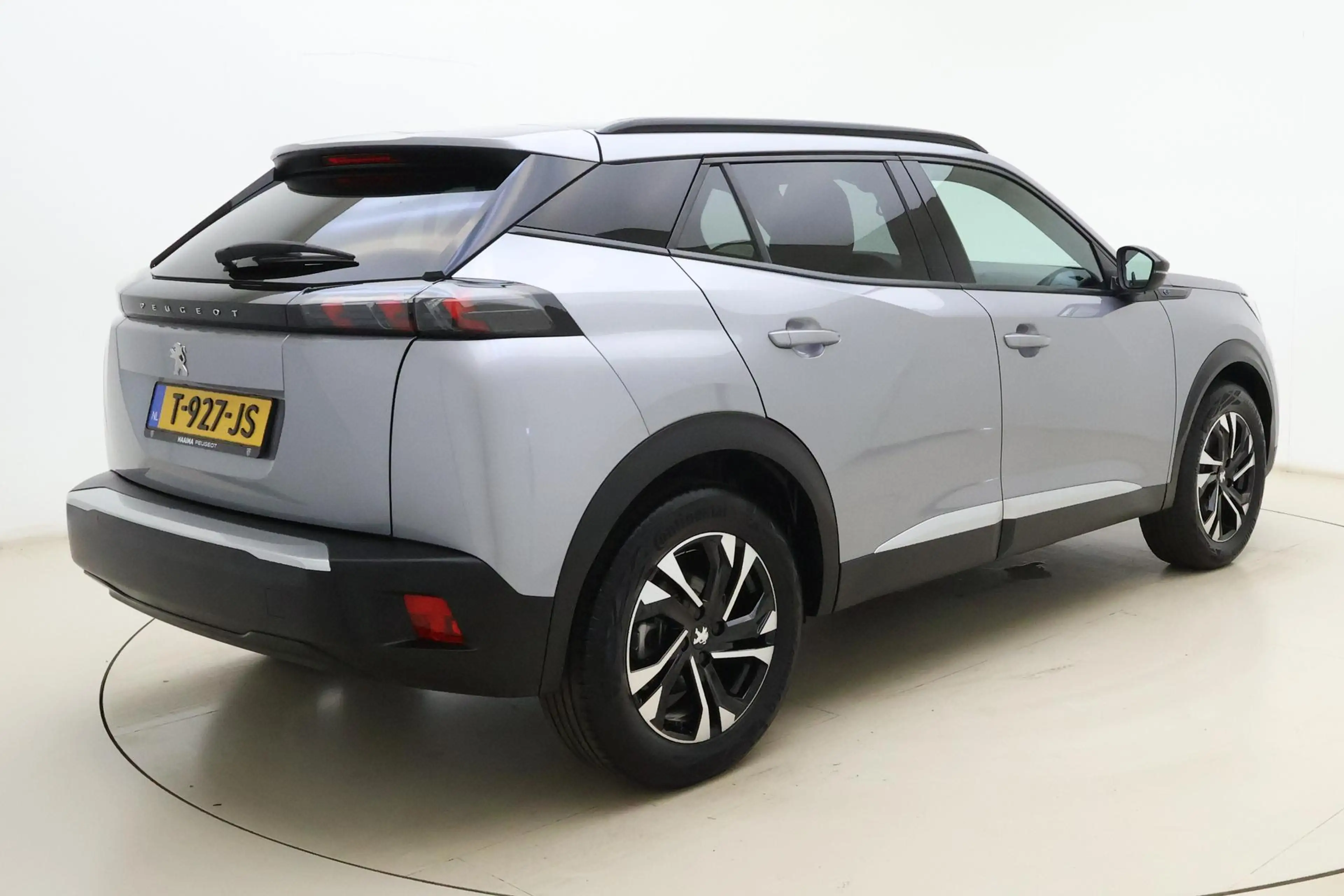 Peugeot e-2008 EV Allure 50 kWh 100% SOH l Apple Carplay/Android — photo 2