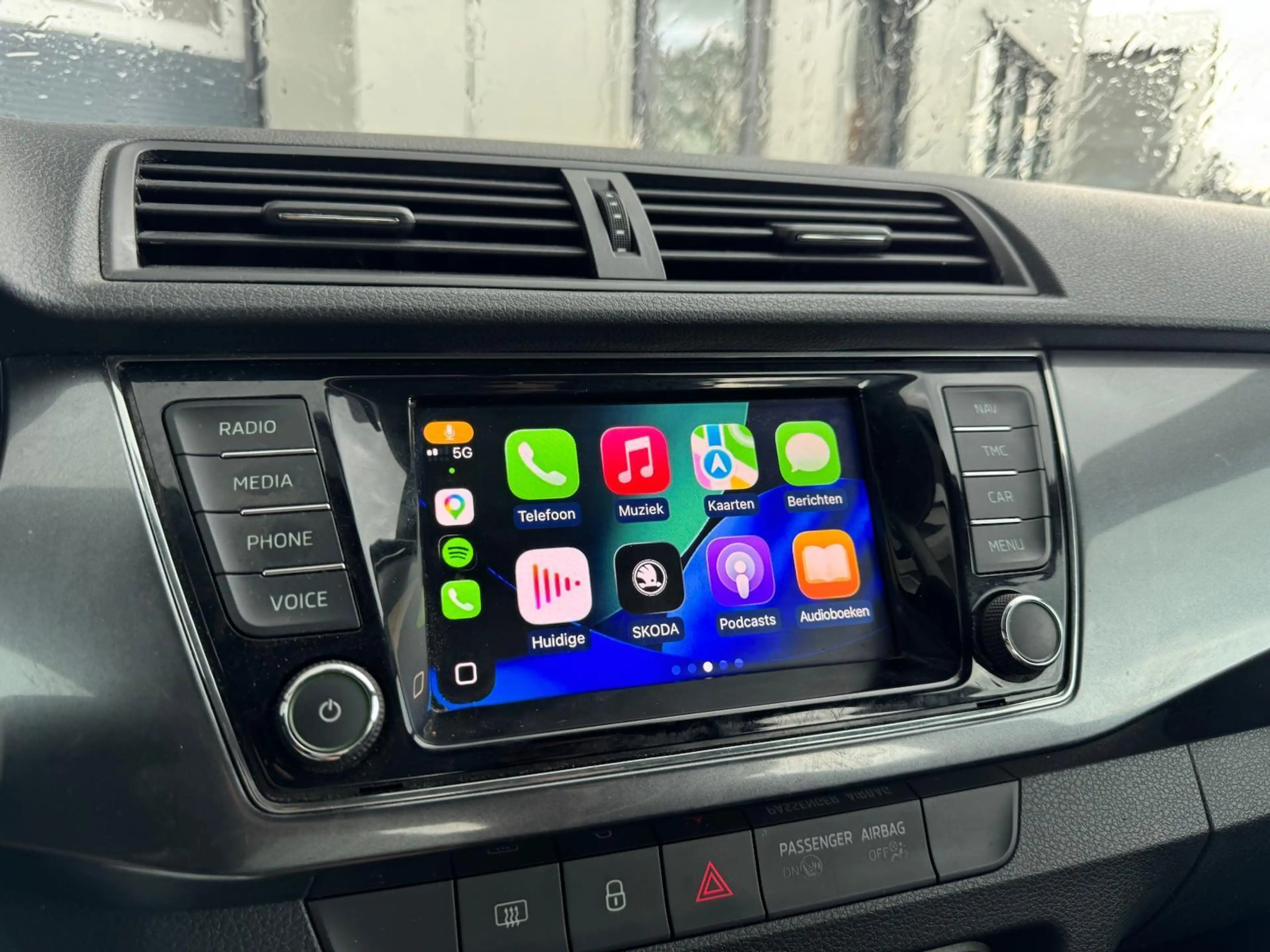 Skoda Fabia Combi 1.0 TSI Business Edition | CarPlay | Trekhaa — photo 14