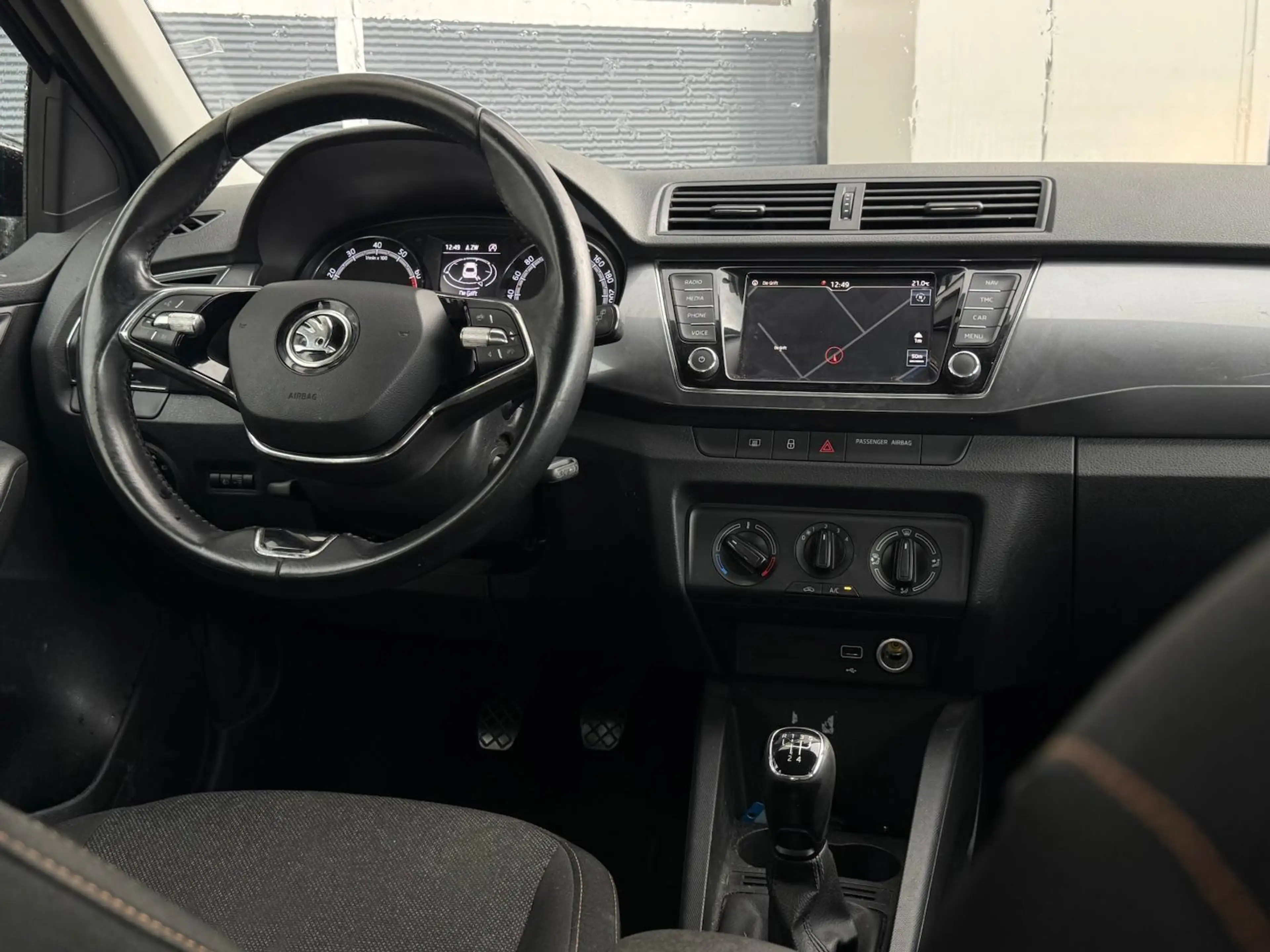 Skoda Fabia Combi 1.0 TSI Business Edition | CarPlay | Trekhaa — photo 3