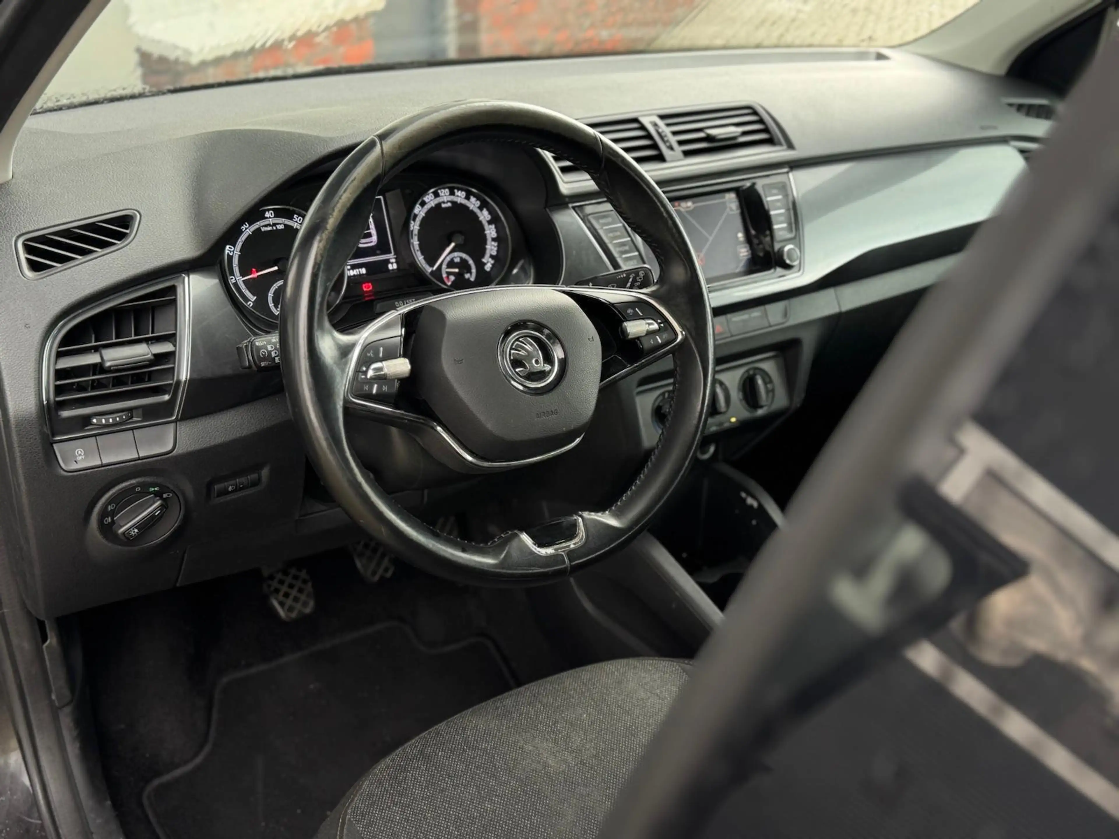 Skoda Fabia Combi 1.0 TSI Business Edition | CarPlay | Trekhaa — photo 8