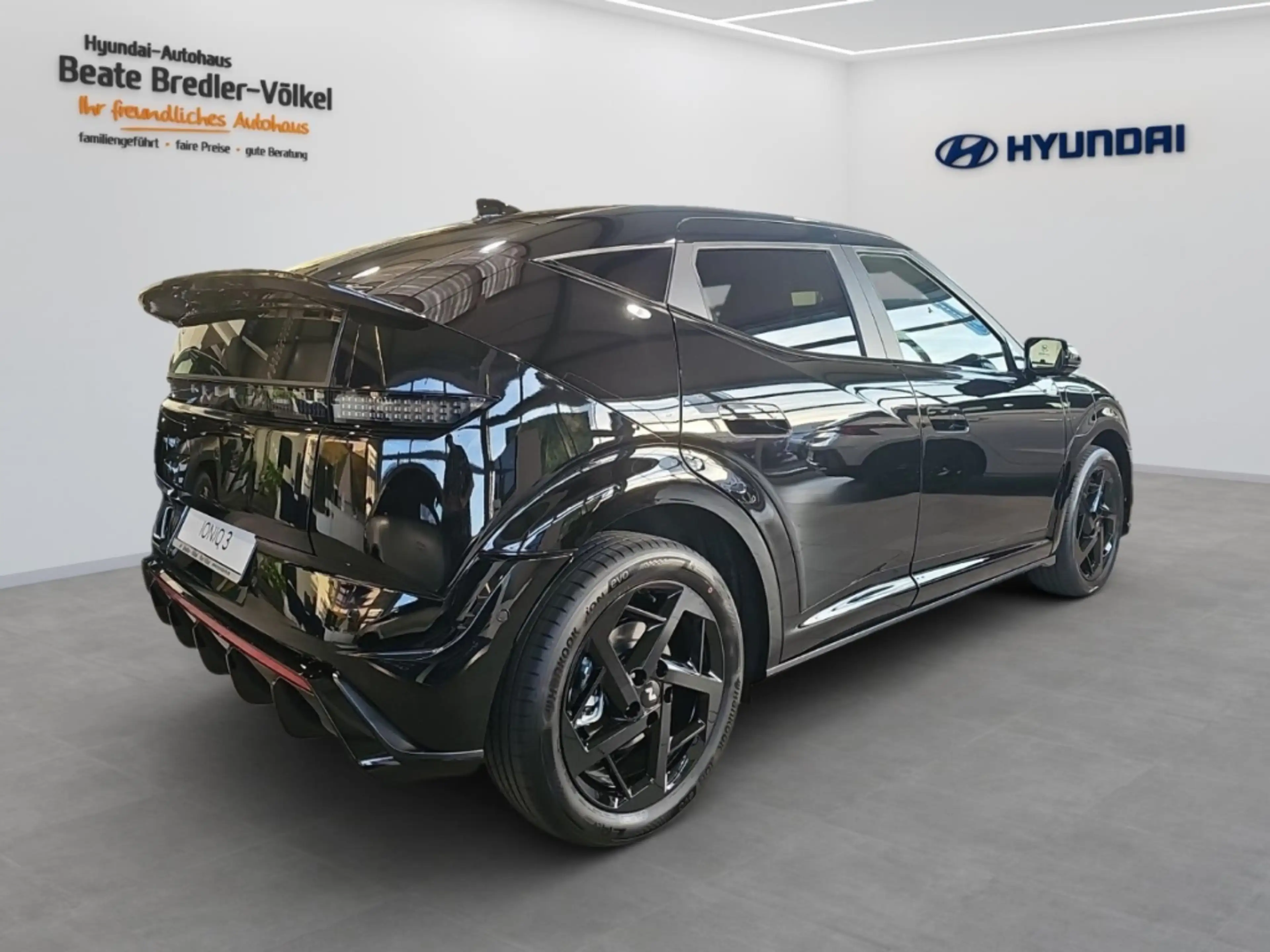 Hyundai IONIQ 3 N-Line 61kWh Voll-LED Kamera Navi — photo 3
