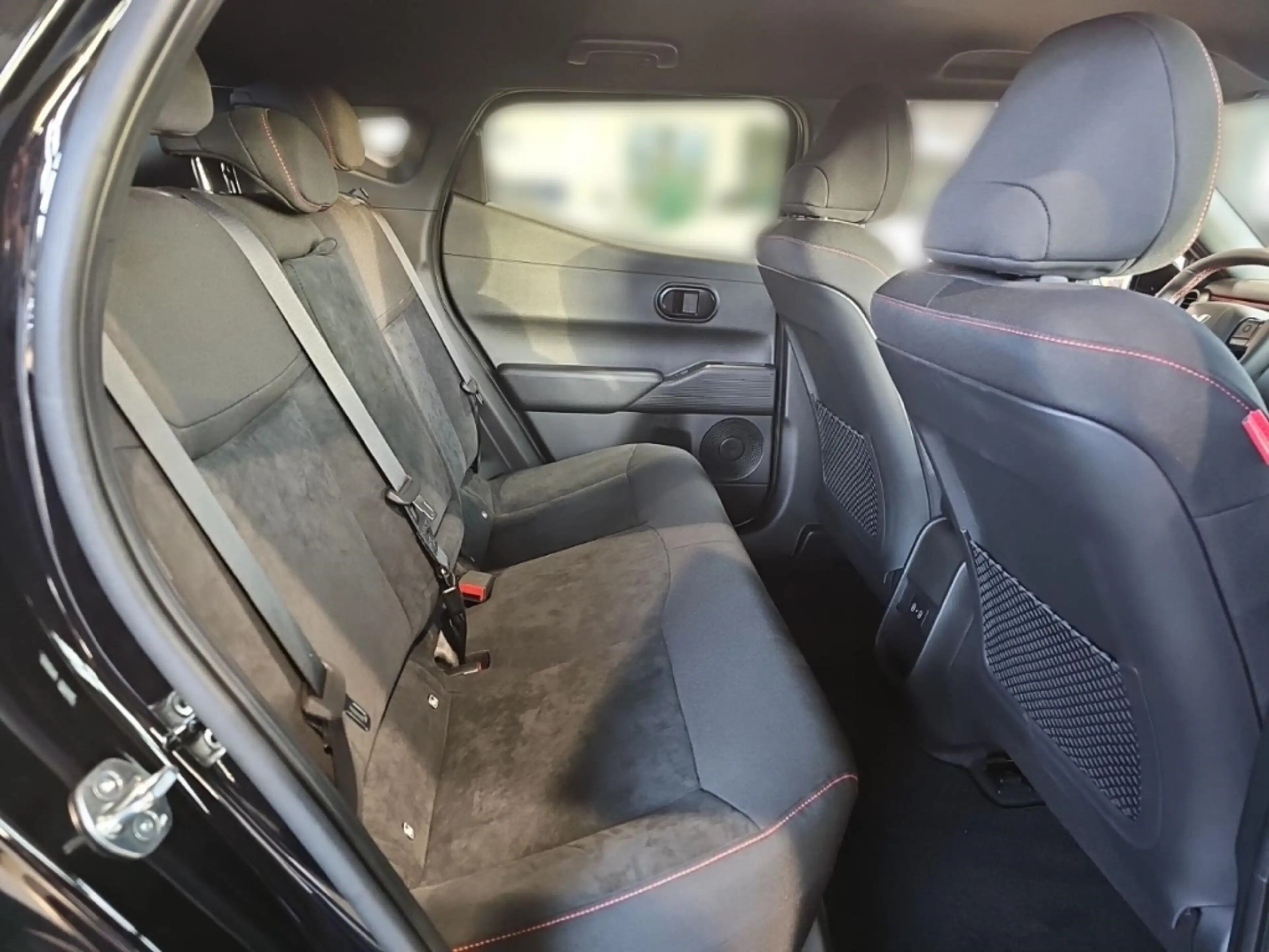 Hyundai IONIQ 3 N-Line 61kWh Voll-LED Kamera Navi — photo 13