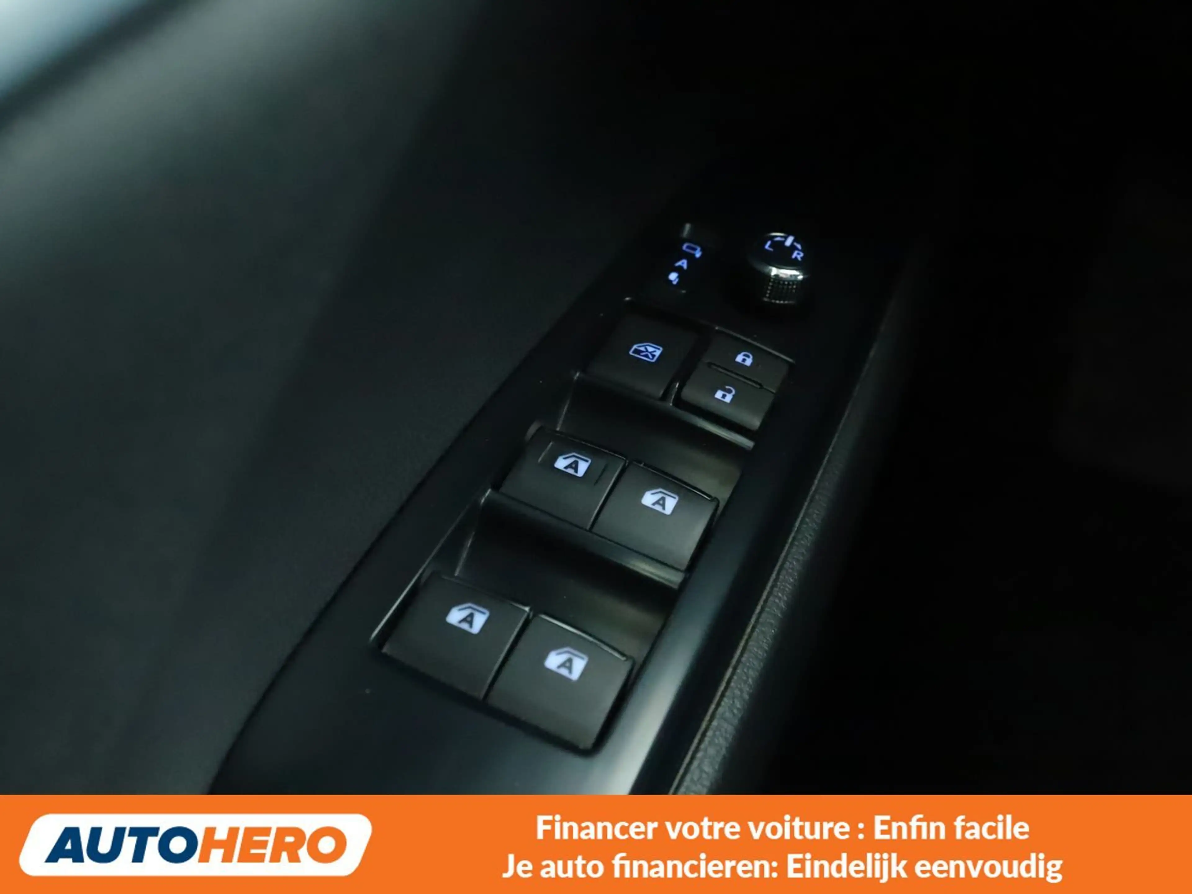 Toyota Camry 2.5 Hybrid Business Edition — photo 14