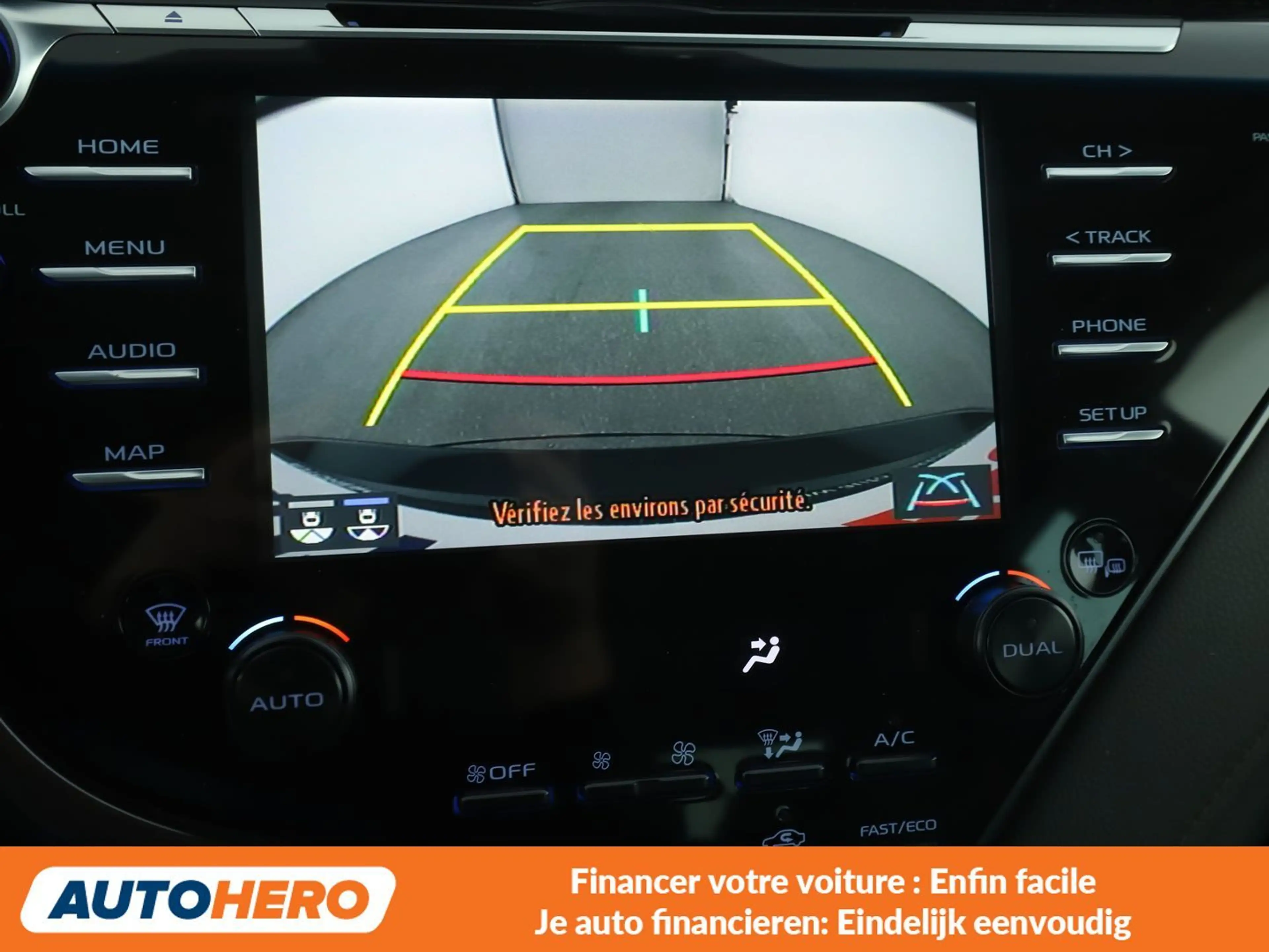 Toyota Camry 2.5 Hybrid Business Edition — photo 9