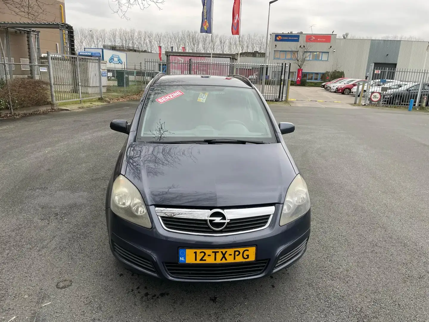 Opel Zafira 1.6 Enjoy Grey - 2