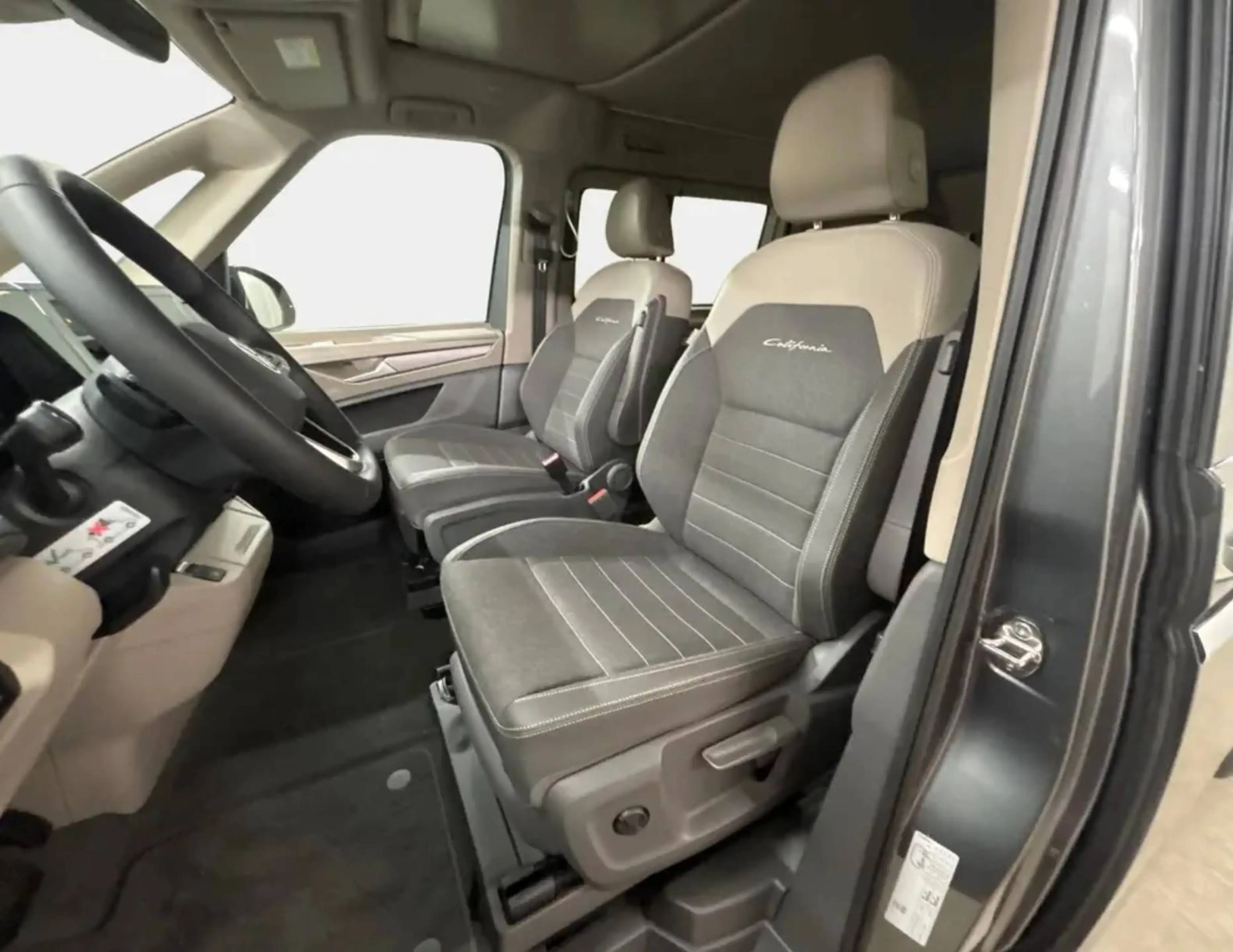 Volkswagen T7 California Ocean TDI SCR DSG — photo 5