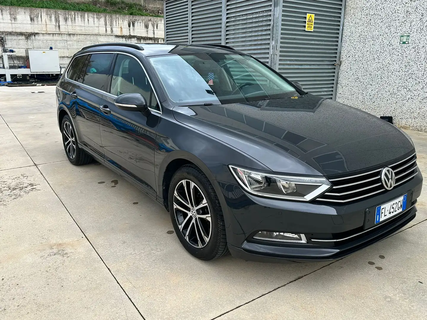 Volkswagen Passat Variant Passat VIII 2015 Variant 2.0 tdi executive 150cv Grigio - 2