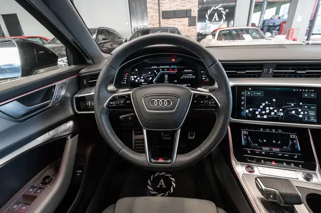 Audi S6 view 16