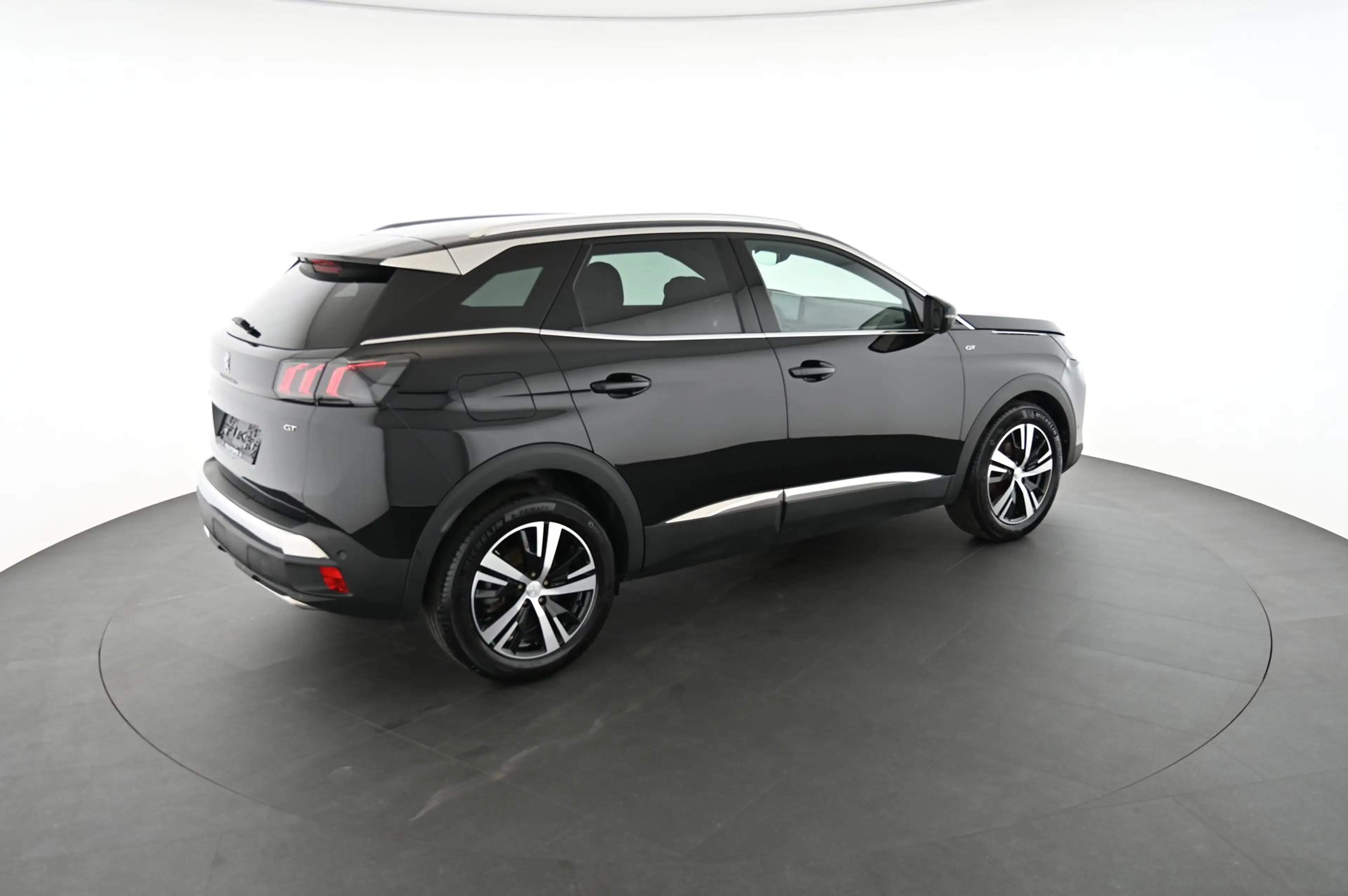 Peugeot 3008 1.2 PureTech 130 GT EAT8 7-Sitzer Pickerl NEU — photo 4