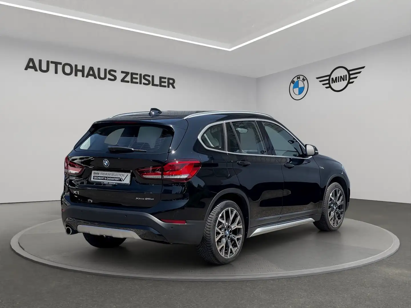 BMW X1 xDrive25e xLine DrivingAssistant+ DAB Navi Sportsi Negro - 2