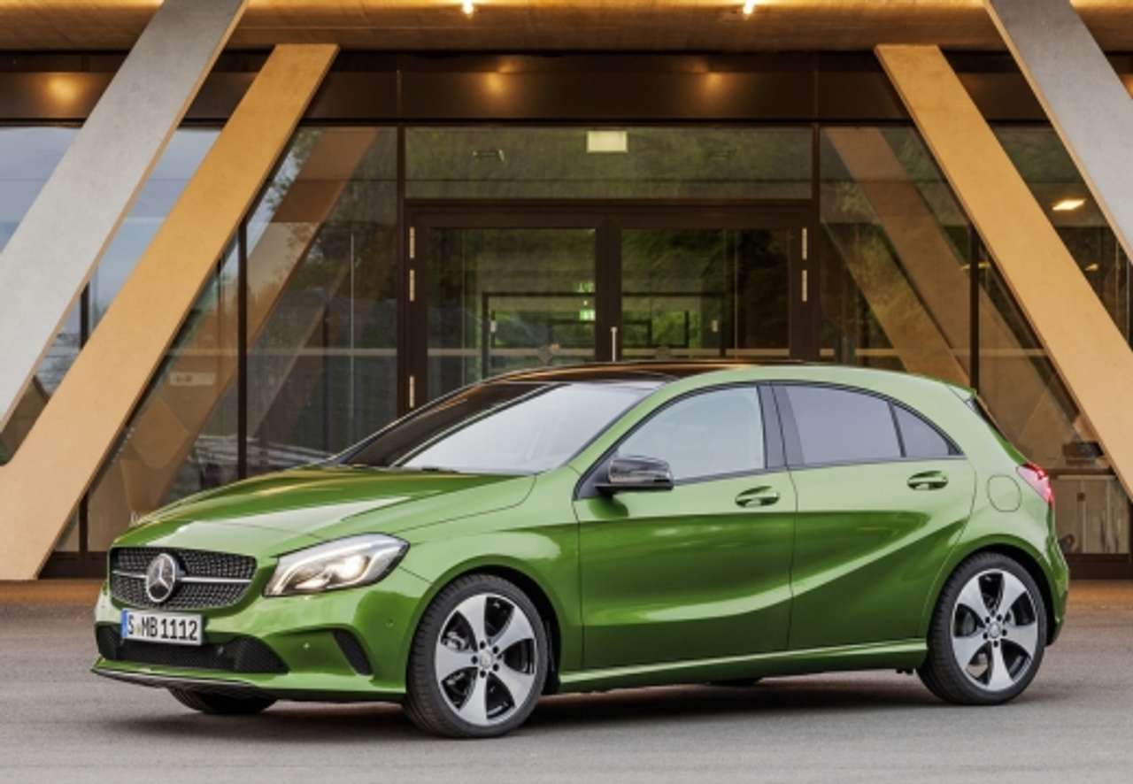 Mercedes-Benz A 160 - A 160 d Sport my16