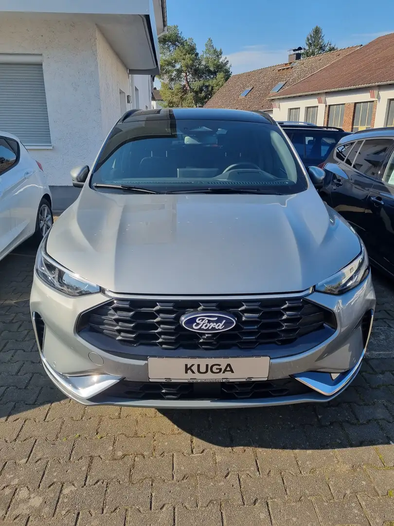 Ford Kuga Hybrid ST-Line X Silber - 1