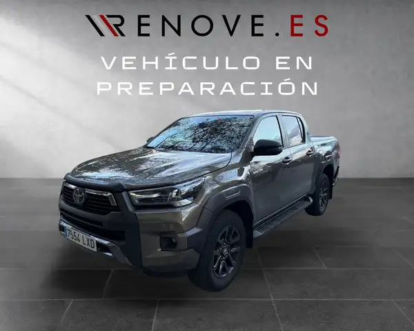 Toyota Hilux 2.8 D-4D 150kW C. Doble Invincible A/T