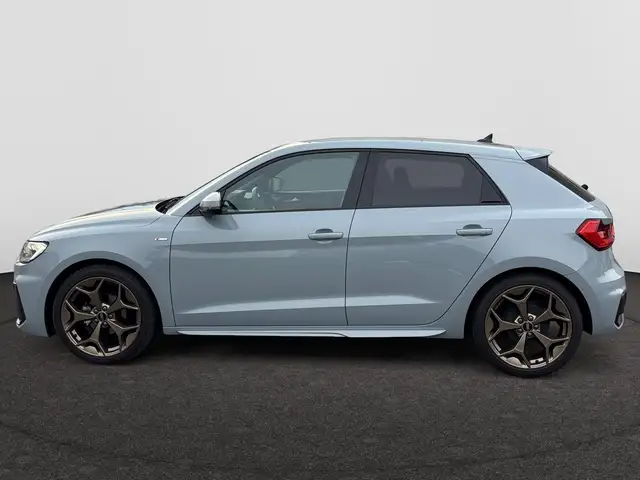Audi A1 view 9