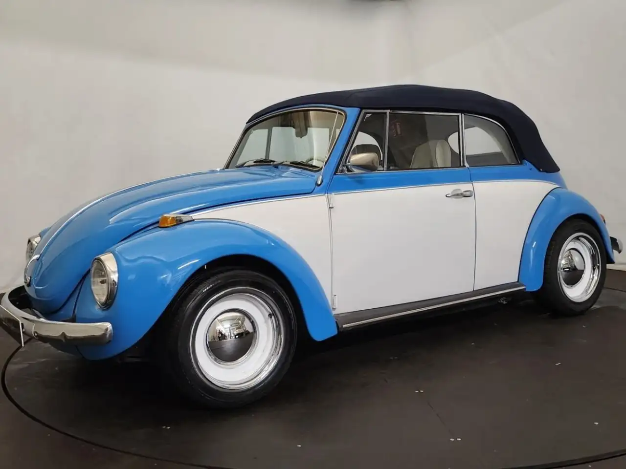 Volkswagen Coccinelle 1302 cabriolet, foto 2
