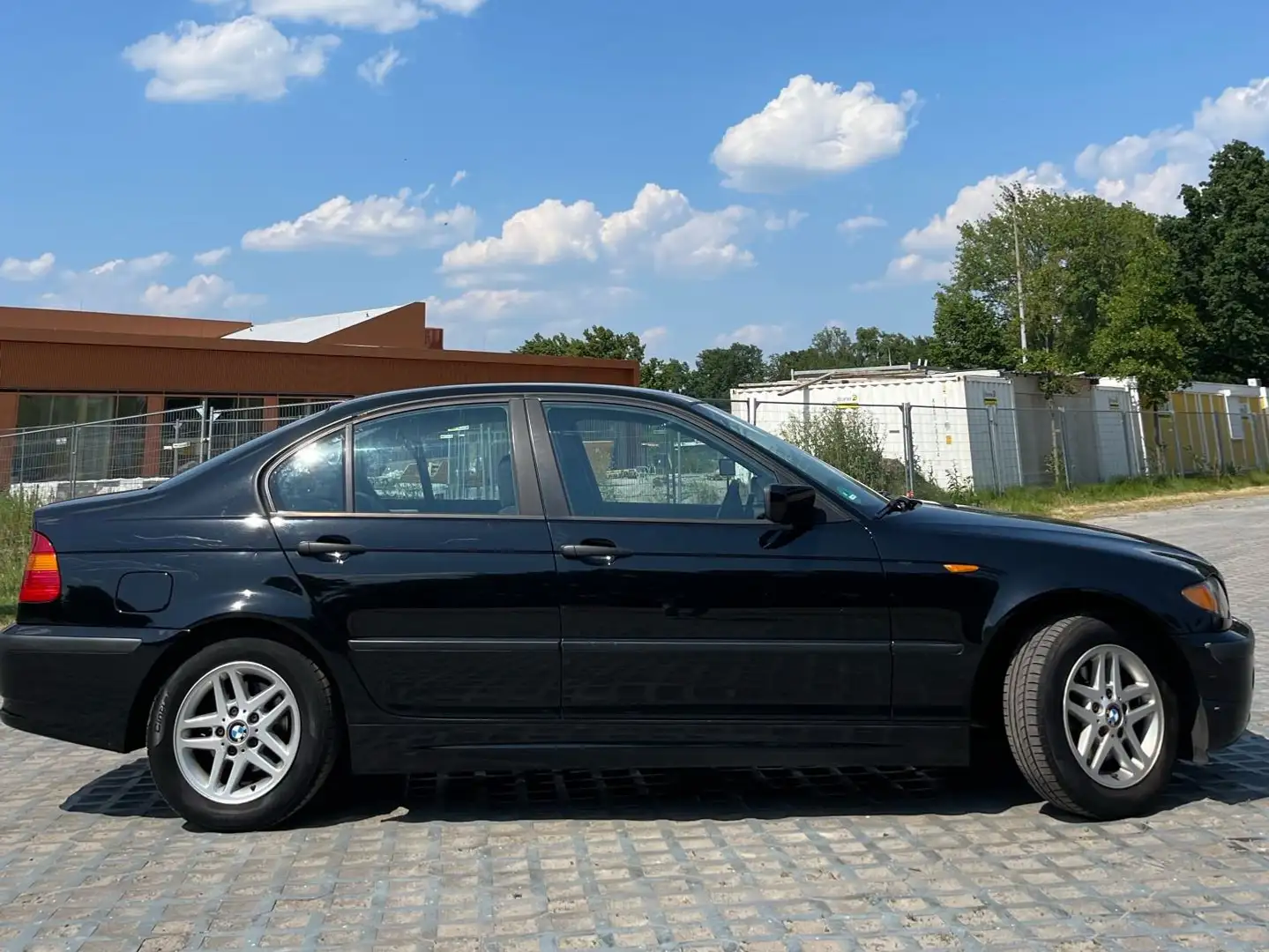 BMW 316 i Zwart - 2