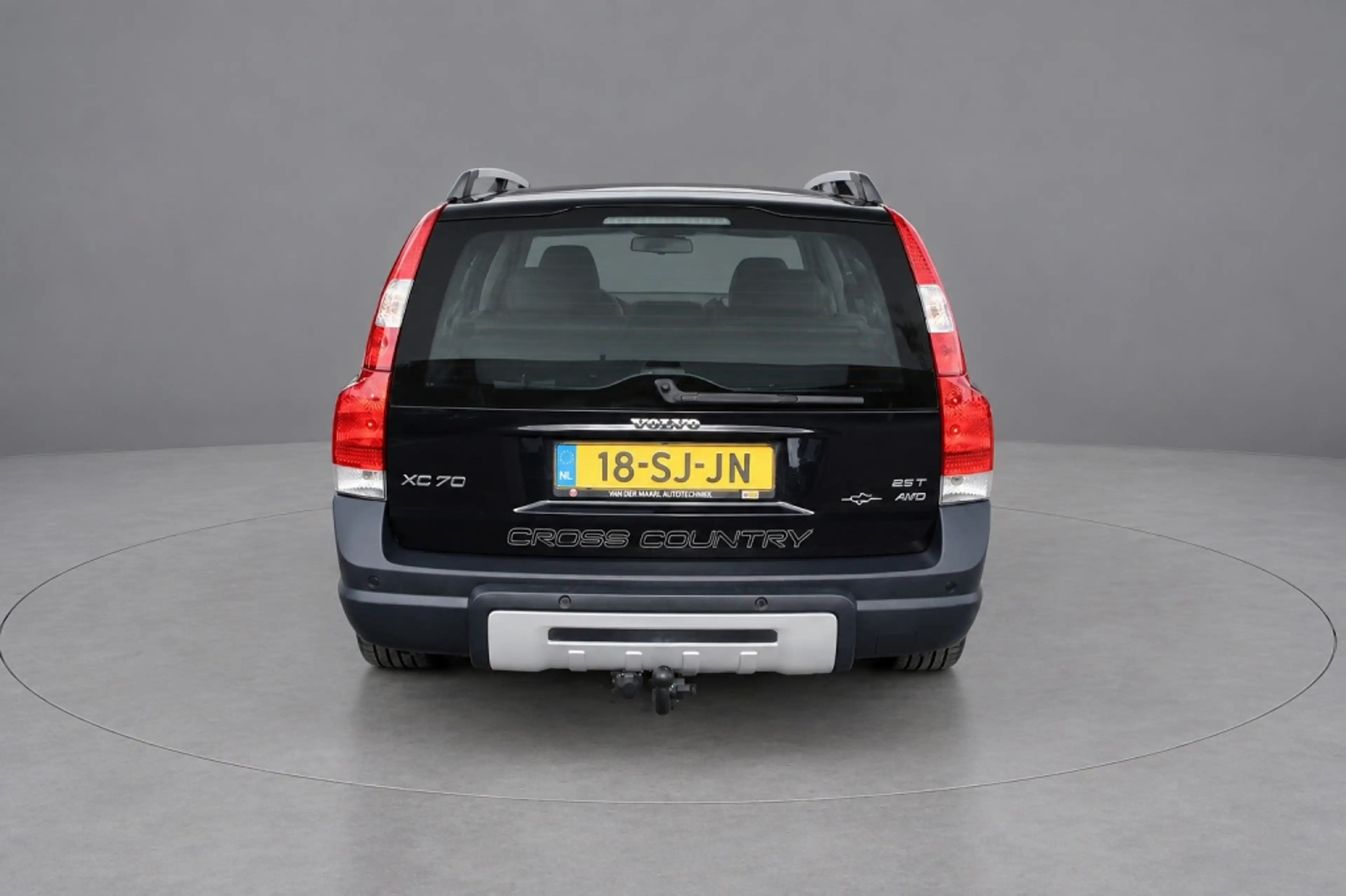 Volvo XC70 2.5 T Kinetic — photo 6