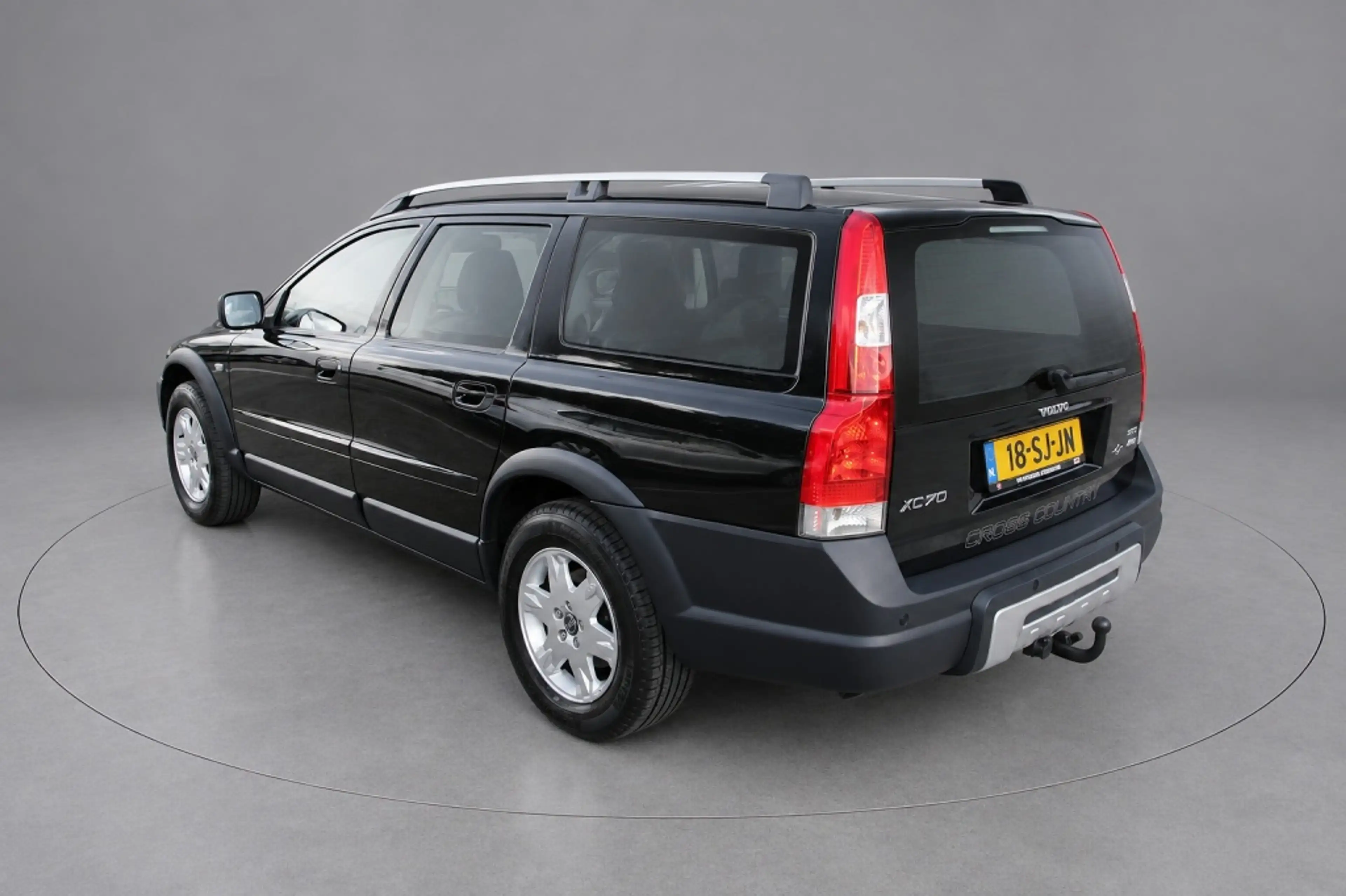 Volvo XC70 2.5 T Kinetic — photo 7