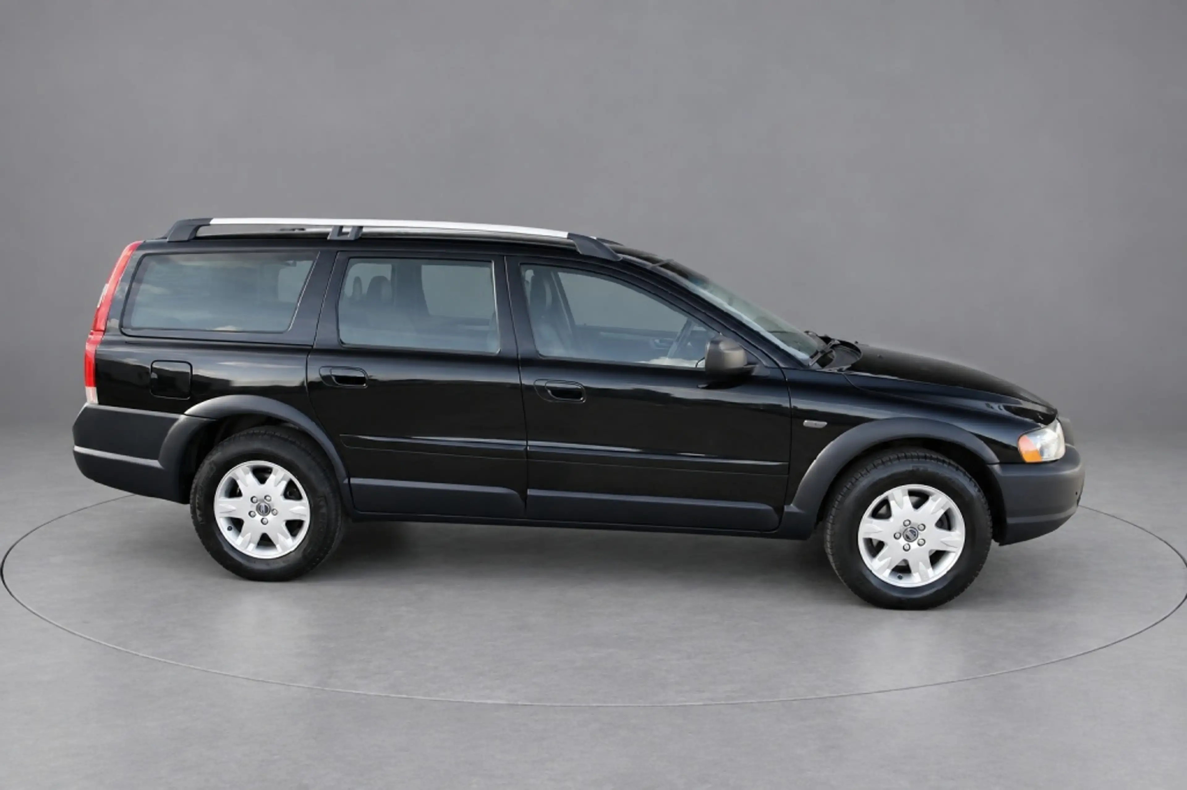 Volvo XC70 2.5 T Kinetic — photo 4