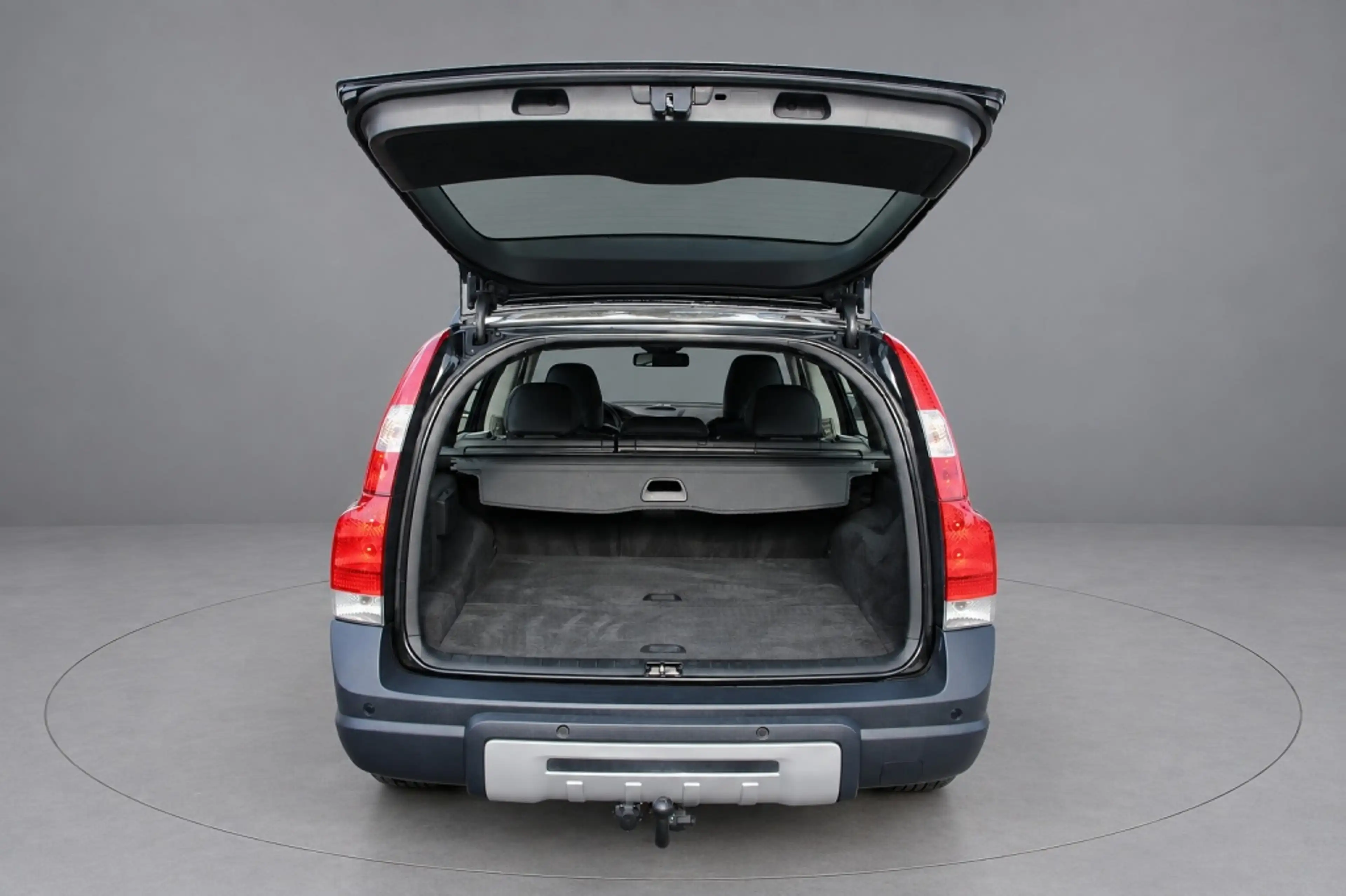 Volvo XC70 2.5 T Kinetic — photo 8