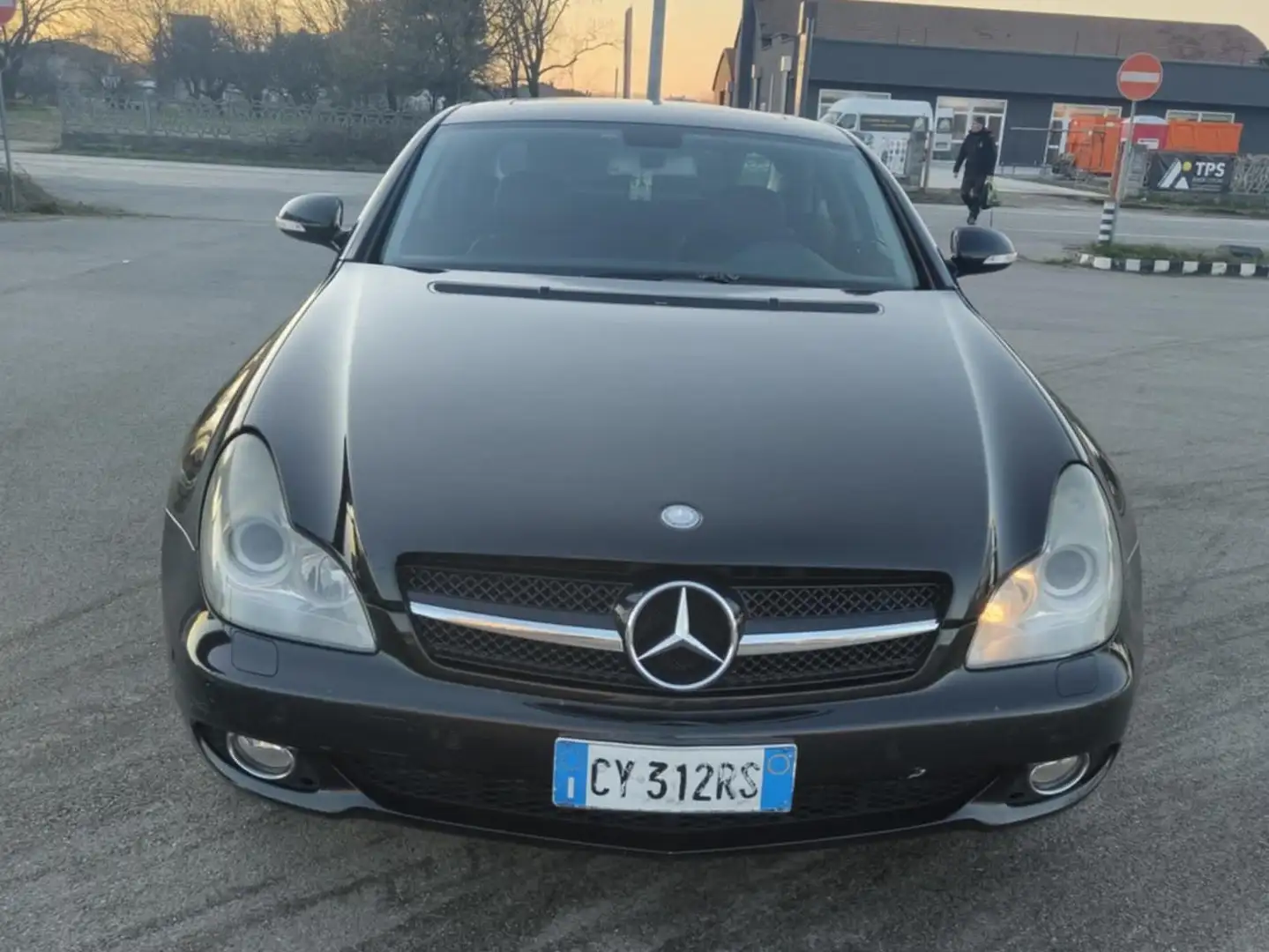 Mercedes-Benz CLS 320 CLS Berlina - C219 cdi V6 Negru - 2