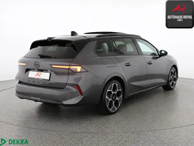 Opel Astra view 5
