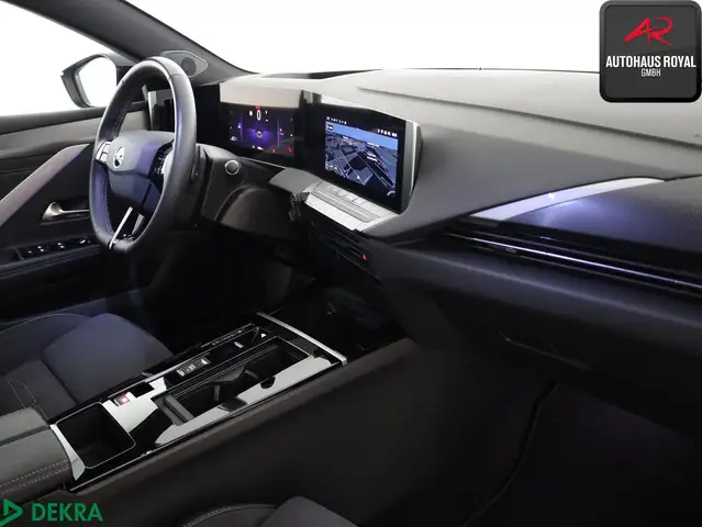 Opel Astra view 10