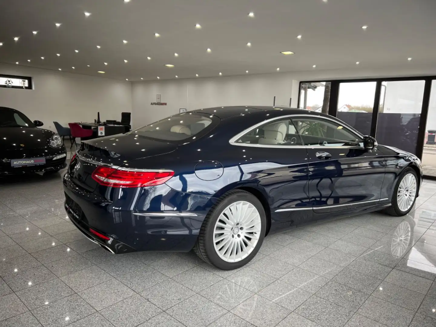 Mercedes-Benz S 500 Coupe Burmester/LED/PANO/AMBIENTE Azul - 2