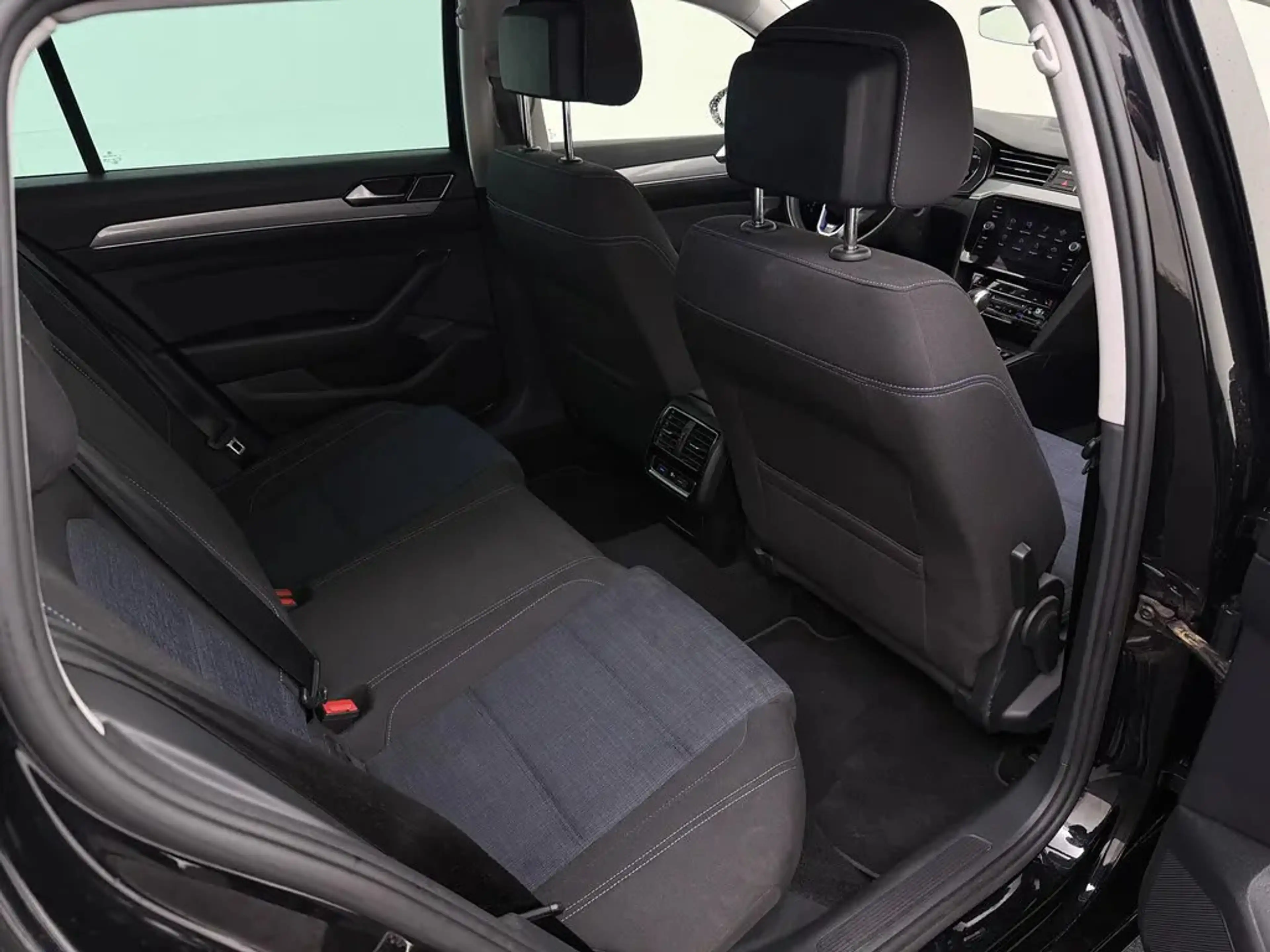Volkswagen Passat Variant 1.4 TSI PHEV GTE Business PHEV GTE Zakelijk | LED- — photo 17