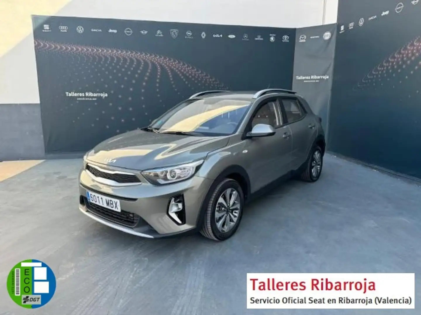 Kia Stonic 1.0 T-GDi MHEV iMT 74 kW (100 CV) Concept Gris - 1