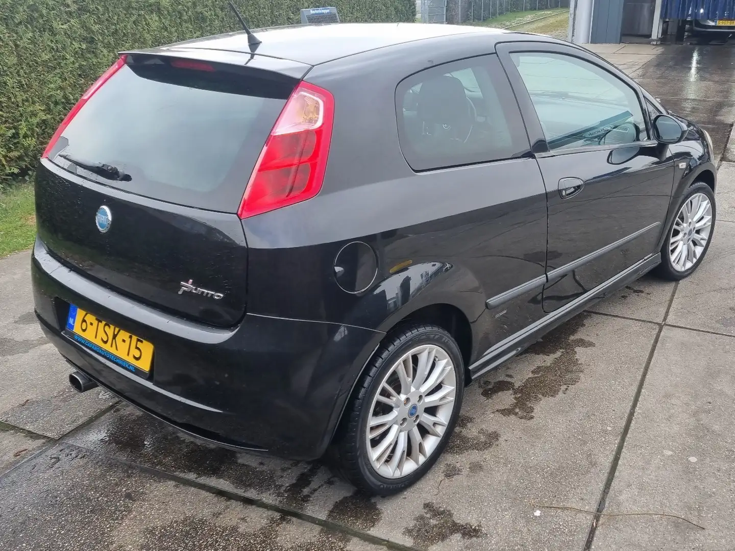 Fiat Punto 1.4-16V Sports. Plus Чёрный - 2