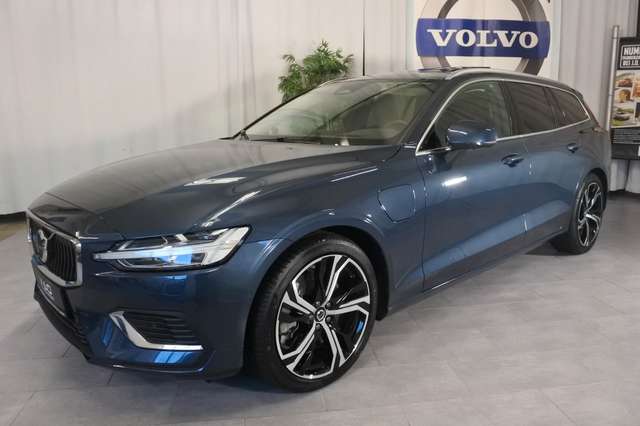 Volvo V60 T6 Ultra Bright Plug-In Hybrid AWD 360°-AHK