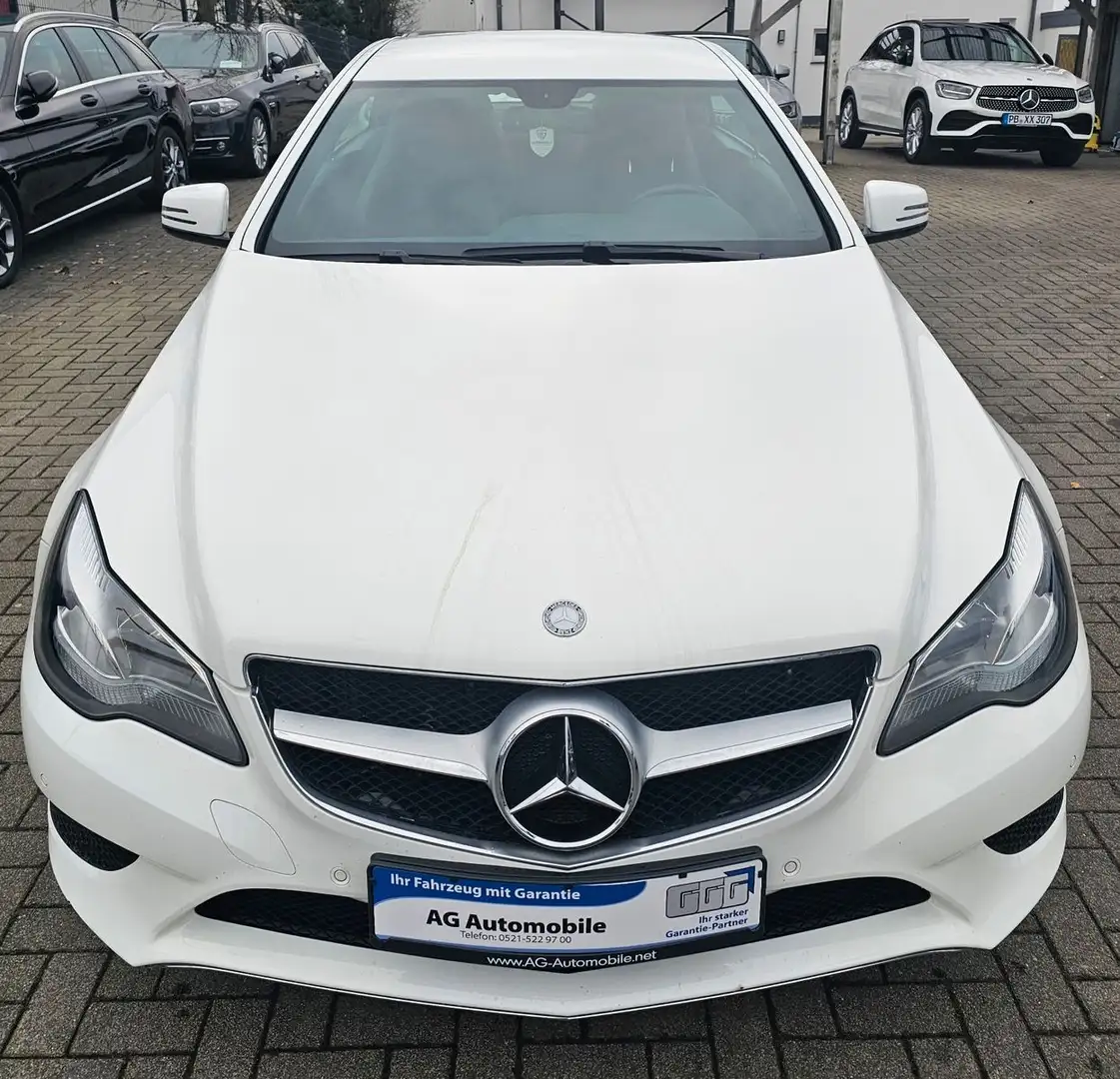 Mercedes-Benz E 250 Klasse Coupe Blanc - 2